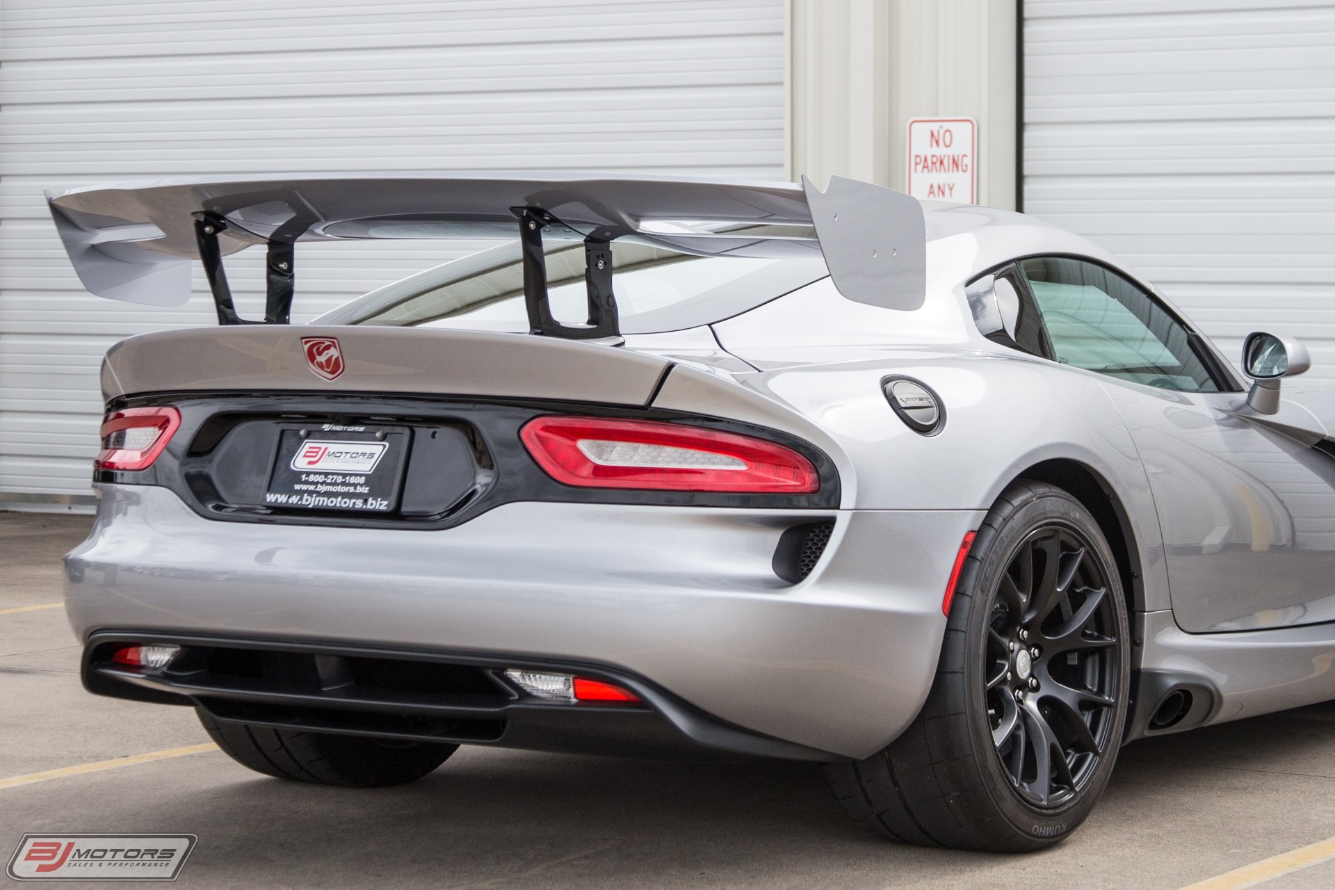 Used-2016-Dodge-Viper-ACR