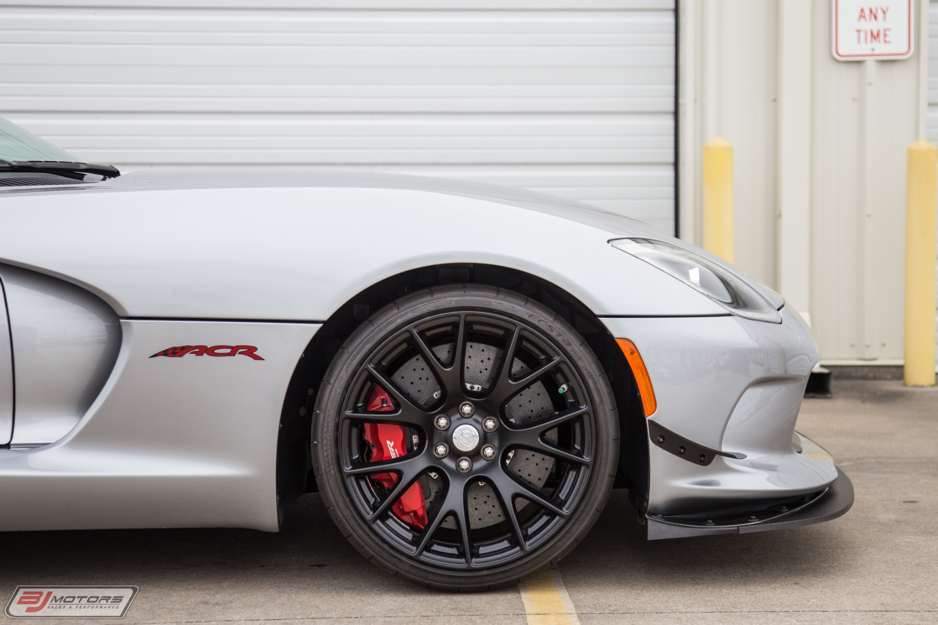 Used-2016-Dodge-Viper-ACR