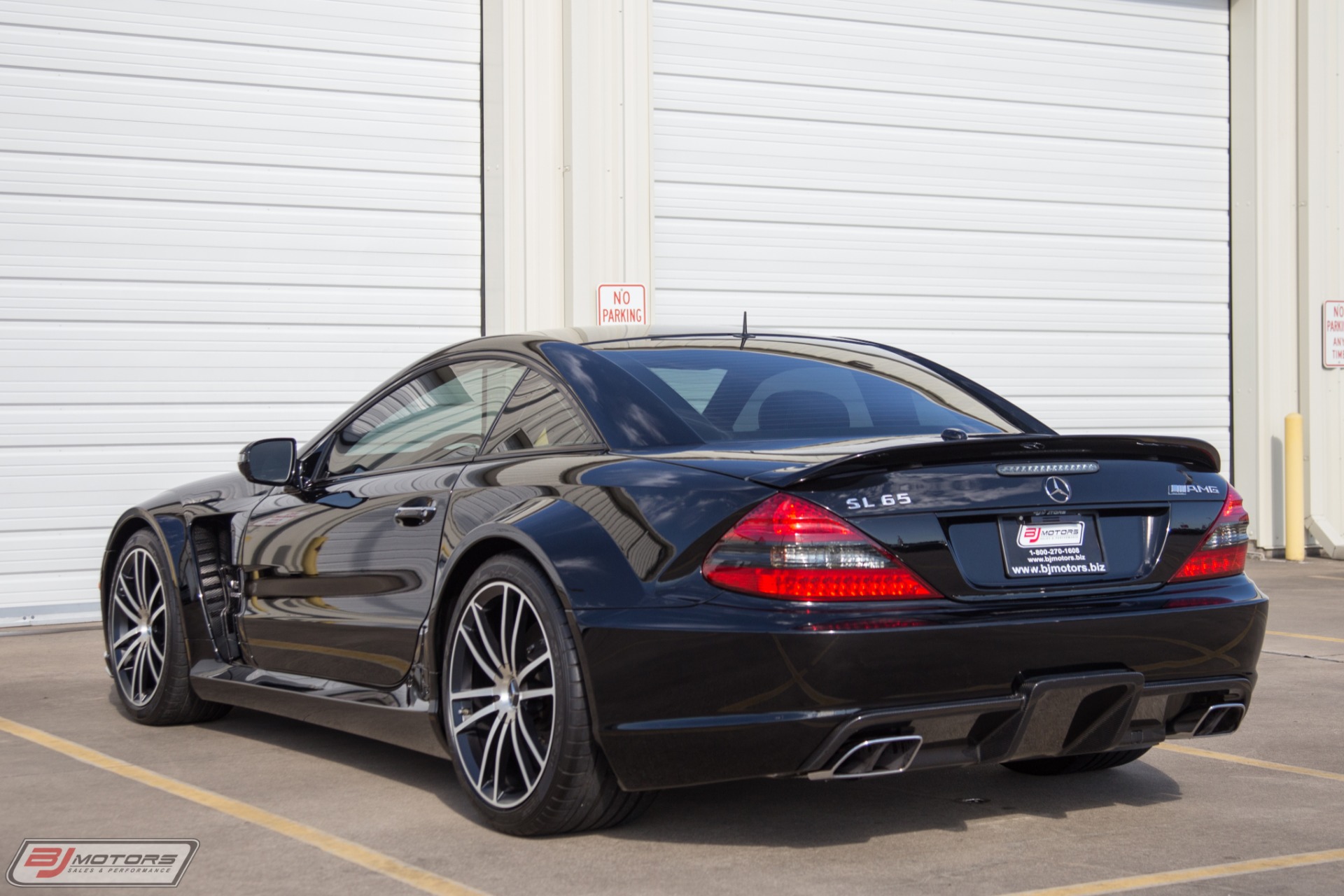 Used-2009-Mercedes-Benz-SL65-AMG-Black-Series