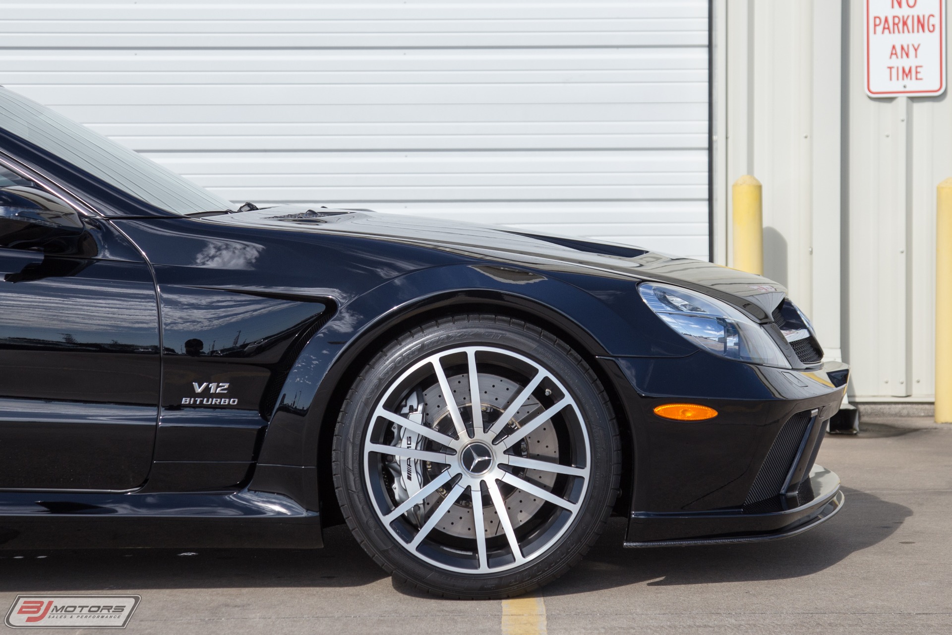 Used-2009-Mercedes-Benz-SL65-AMG-Black-Series