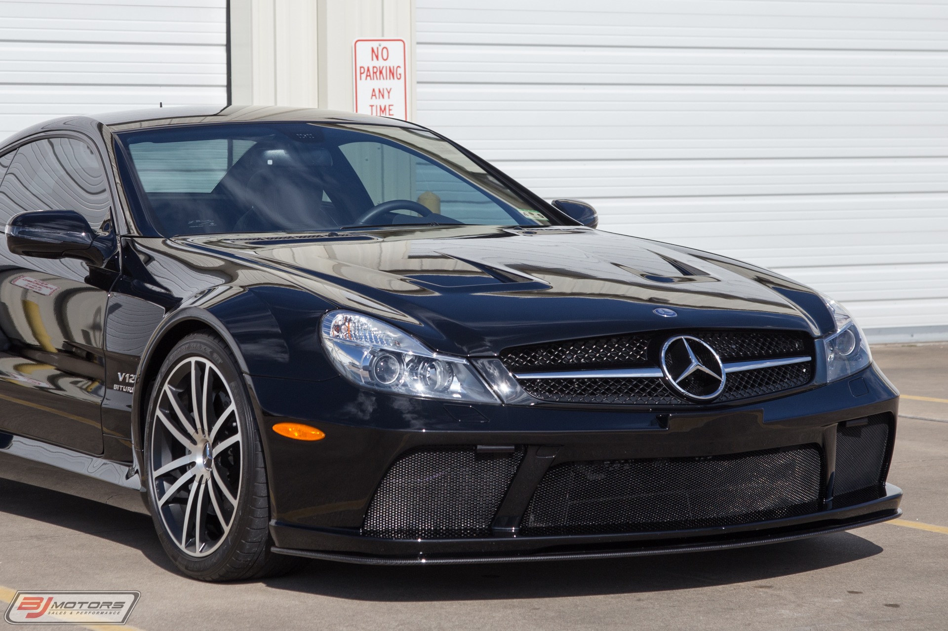 Used-2009-Mercedes-Benz-SL65-AMG-Black-Series