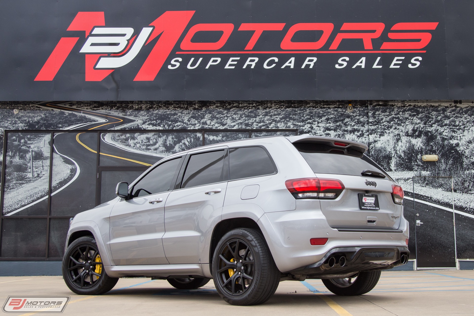 Used-2018-Jeep-Grand-Cherokee-Trackhawk-1K-HP