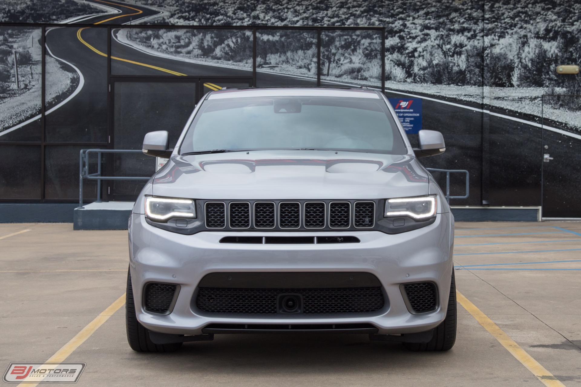 Used-2018-Jeep-Grand-Cherokee-Trackhawk-1K-HP