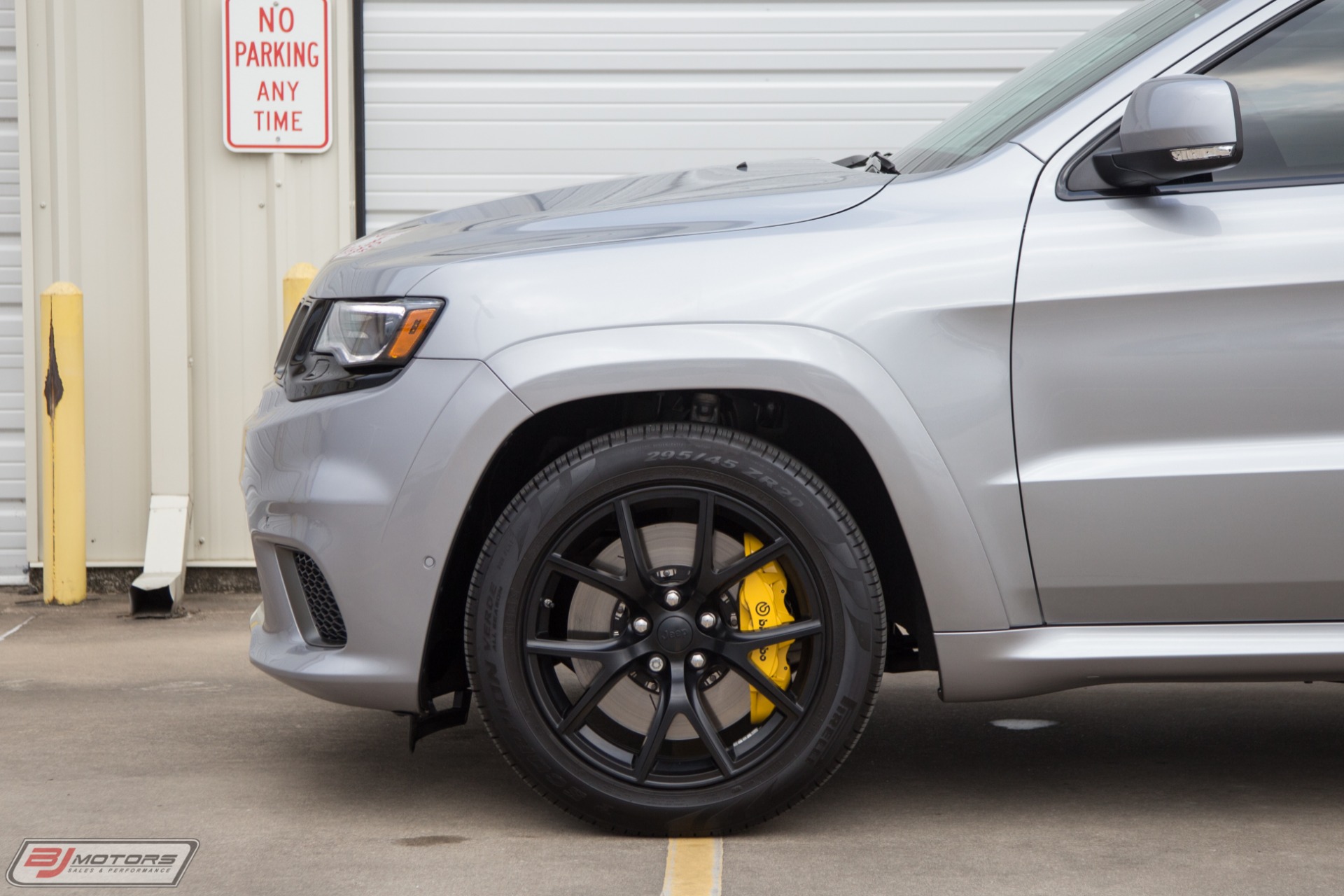 Used-2018-Jeep-Grand-Cherokee-Trackhawk-1K-HP