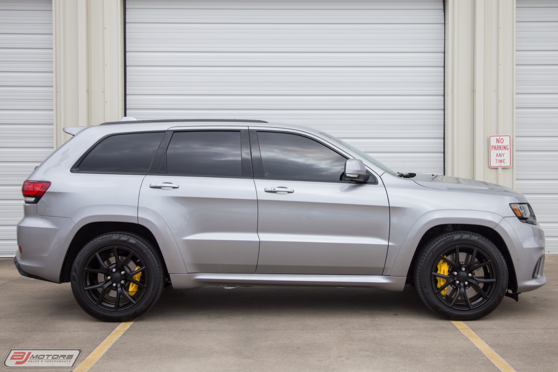 Used-2018-Jeep-Grand-Cherokee-Trackhawk-1K-HP