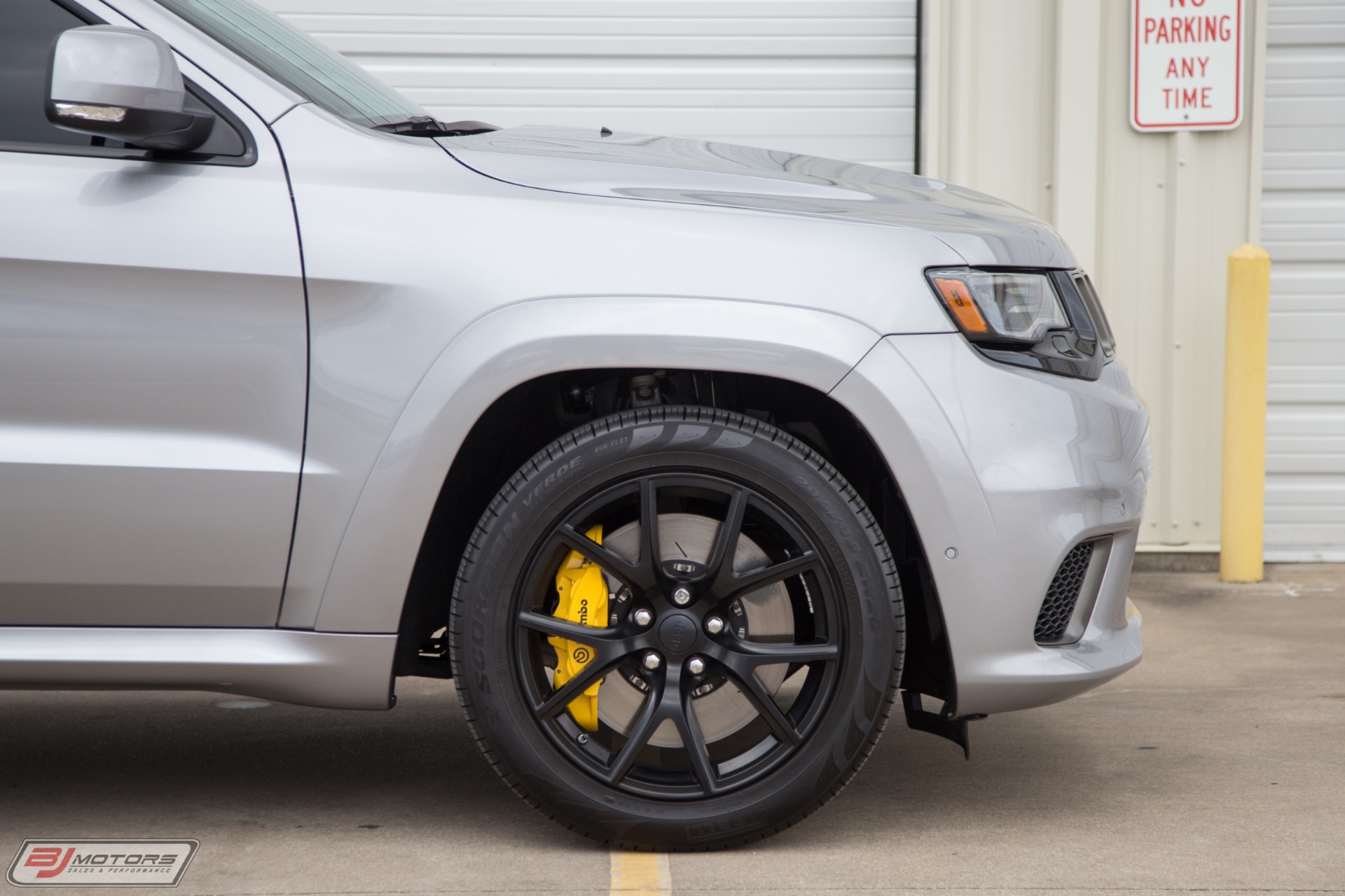 Used-2018-Jeep-Grand-Cherokee-Trackhawk-1K-HP