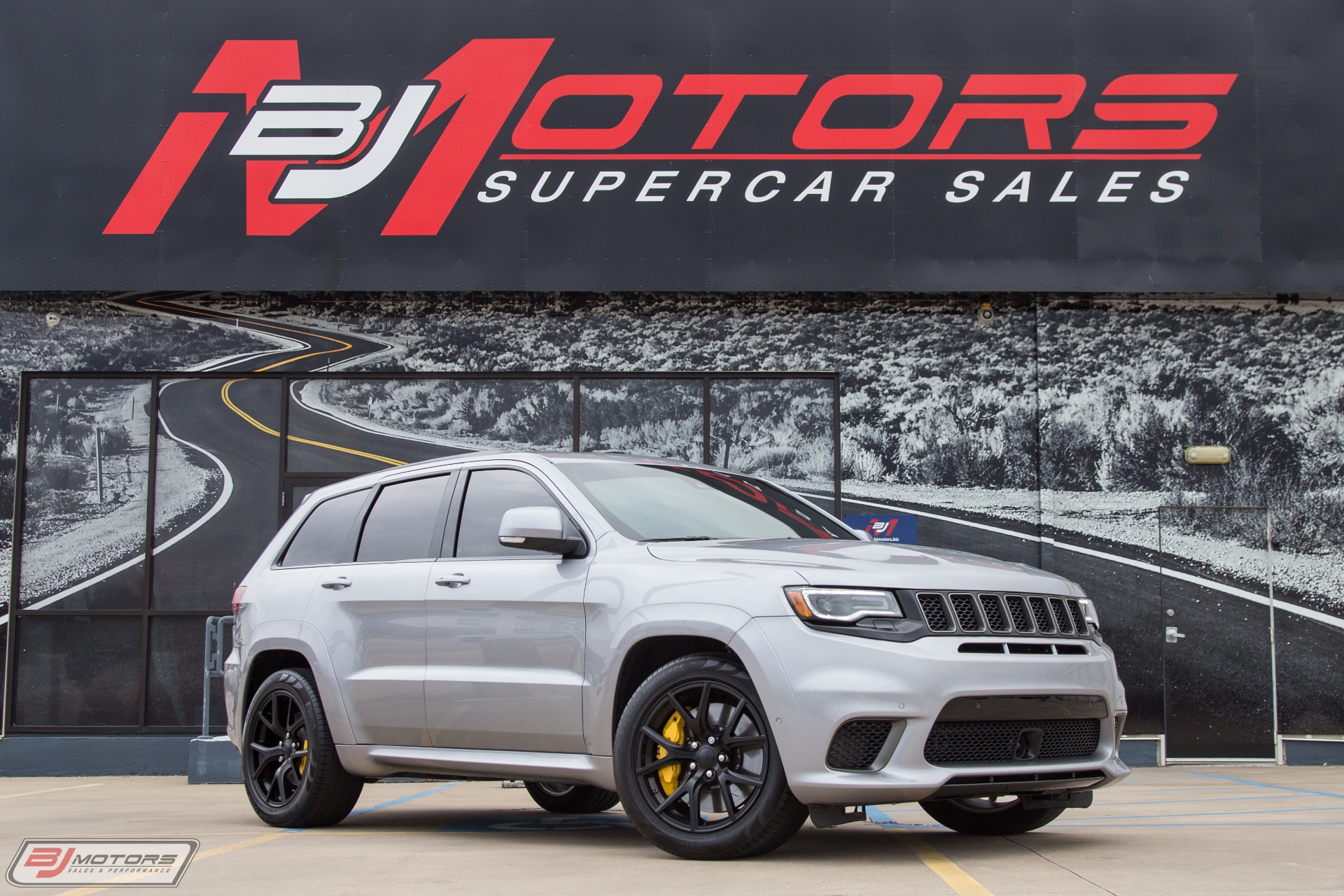 Used-2018-Jeep-Grand-Cherokee-Trackhawk-1K-HP