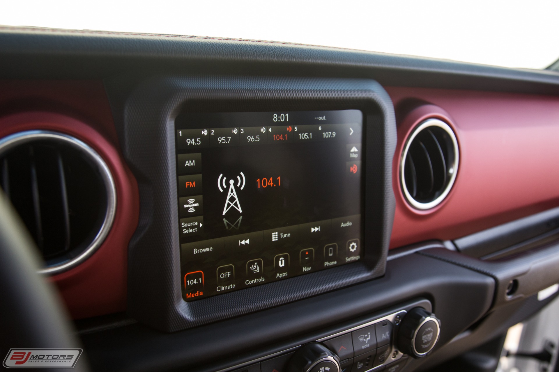 Used-2020-Jeep-Gladiator-Rubicon-Signature-Series-I