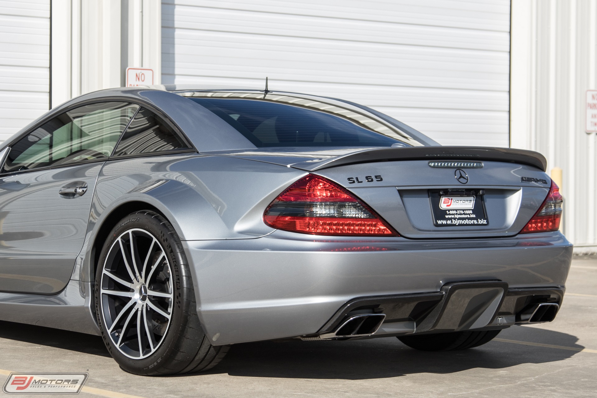 Used-2009-Mercedes-Benz-SL65-AMG-Black-Series