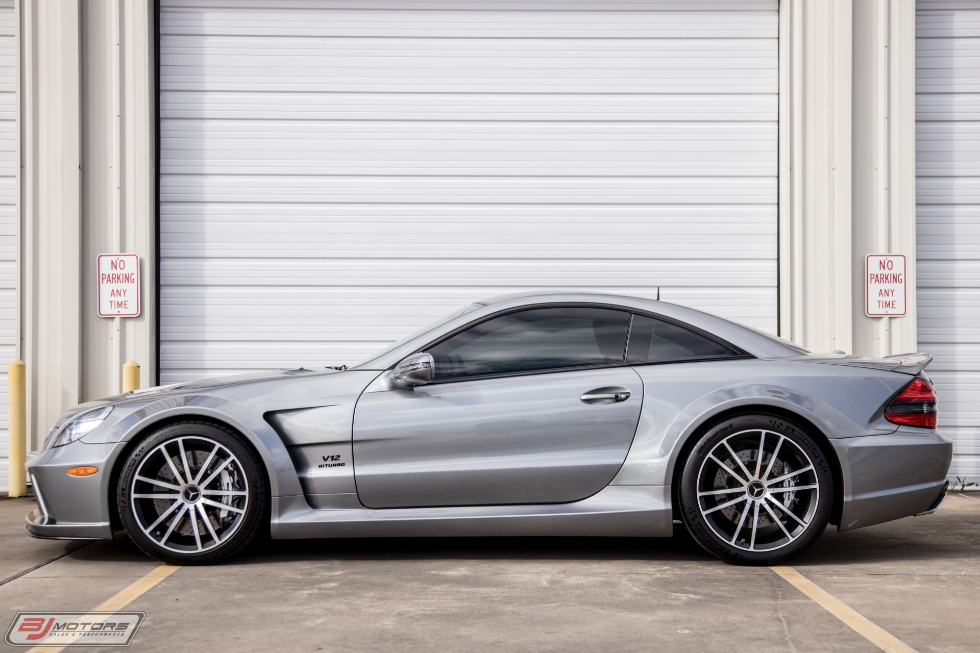 Used-2009-Mercedes-Benz-SL65-AMG-Black-Series