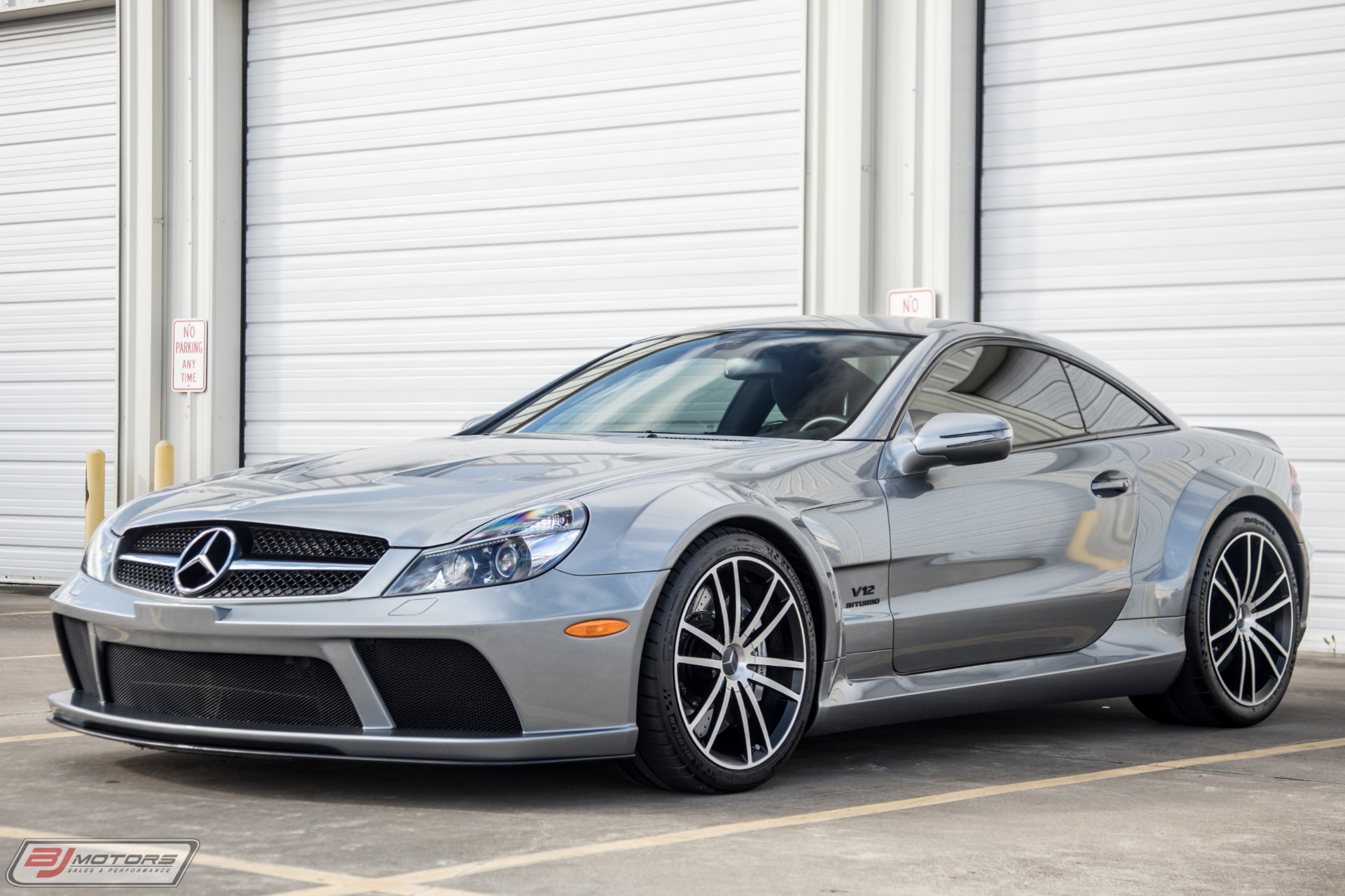 Used-2009-Mercedes-Benz-SL65-AMG-Black-Series