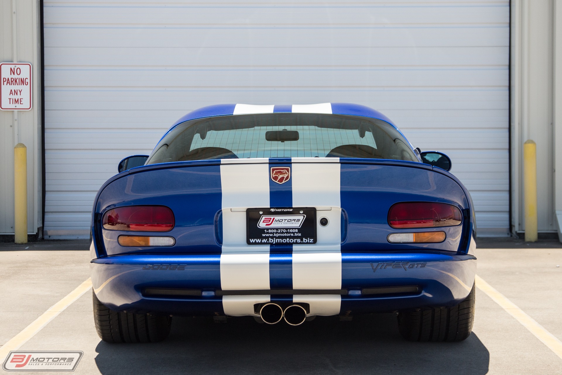 Used-1996-Dodge-Viper-GTS-Blue-and-White-Stripes