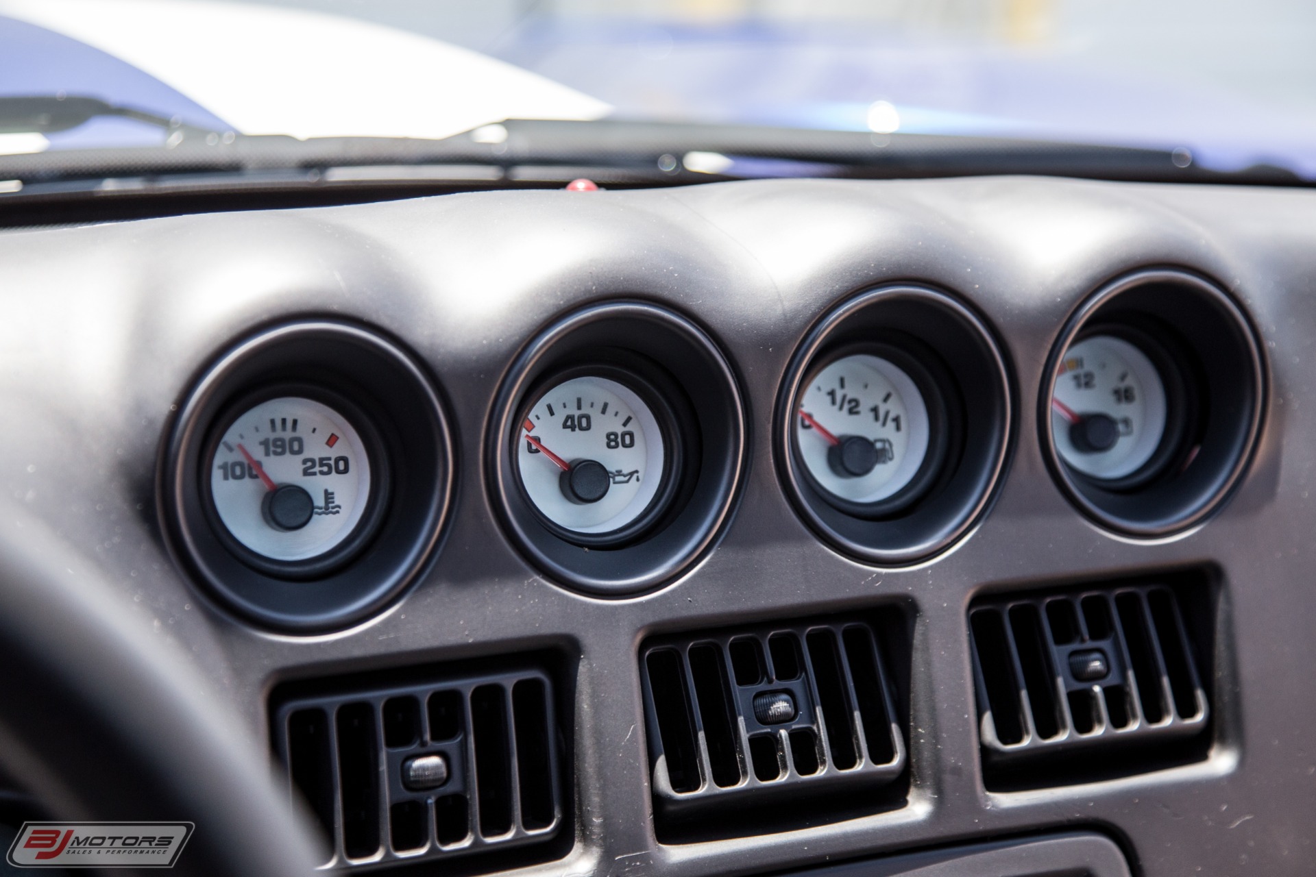 Used-1996-Dodge-Viper-GTS-Blue-and-White-Stripes