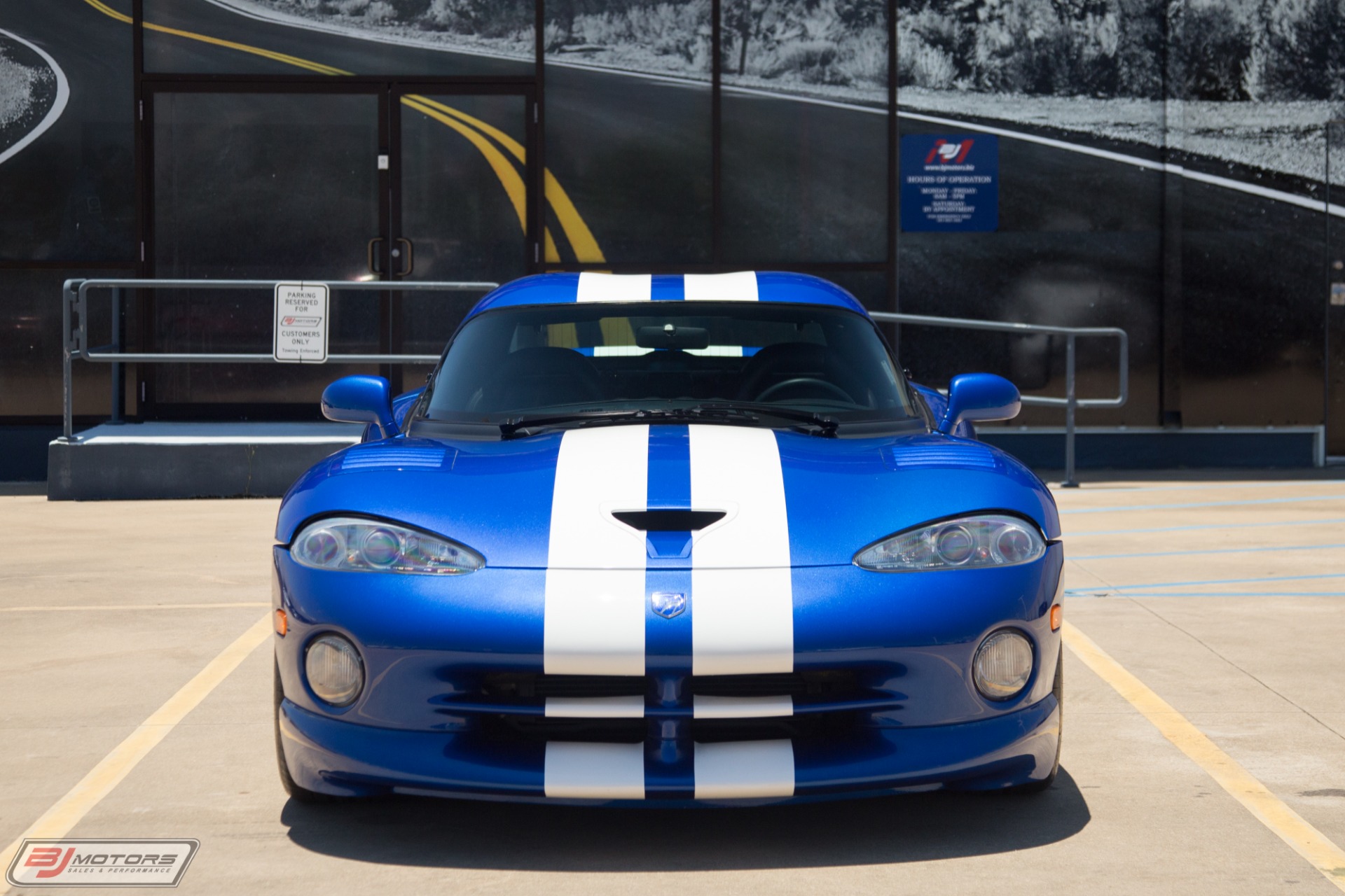 Used-1996-Dodge-Viper-GTS-Blue-and-White-Stripes