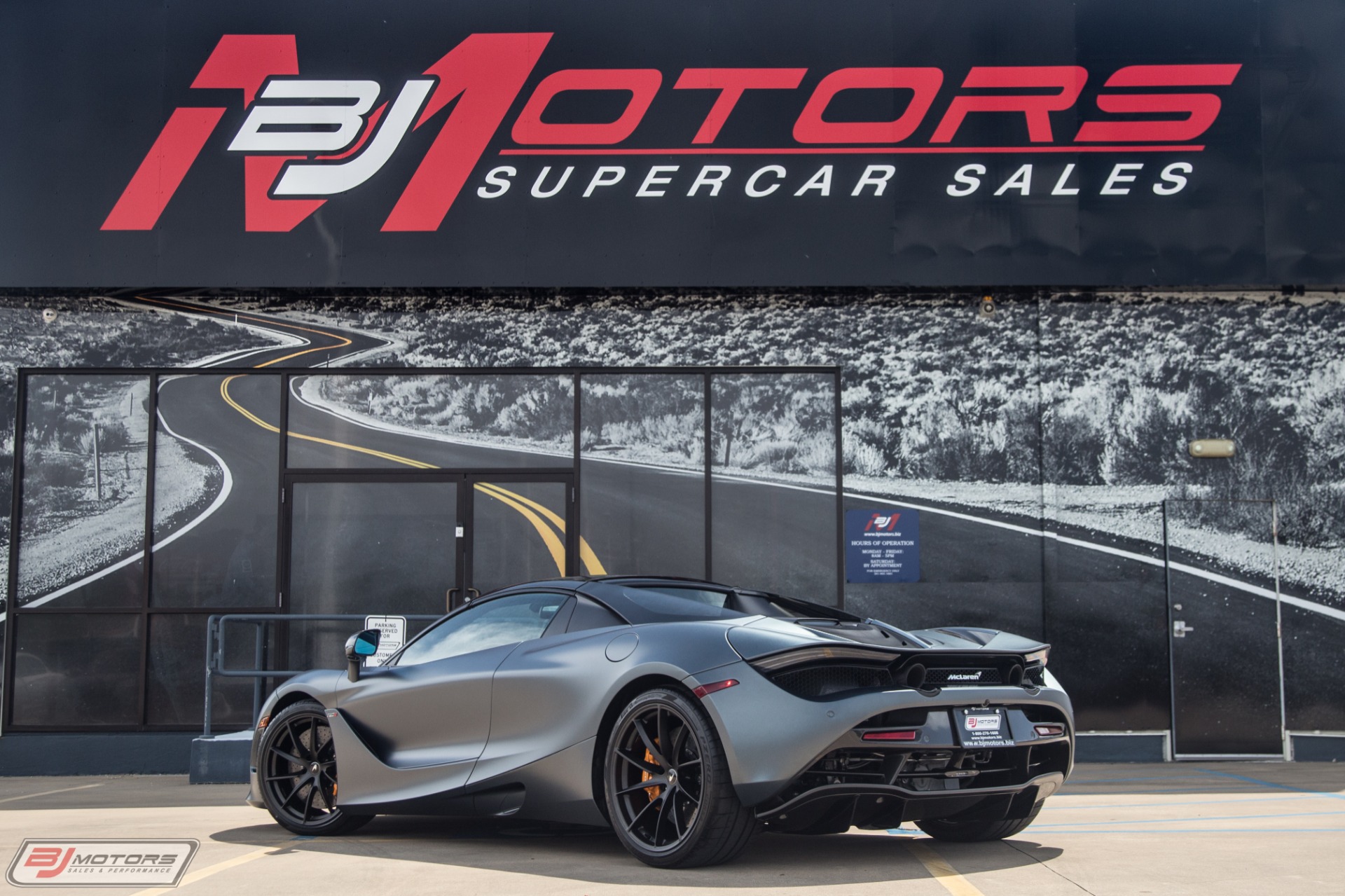 Used-2020-McLaren-720S-Spider-Luxury