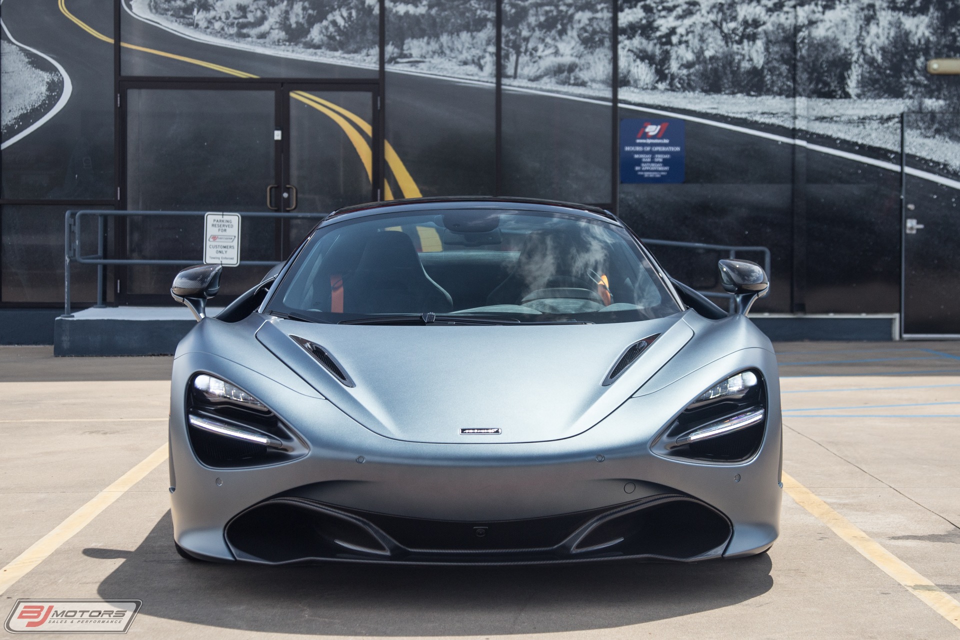 Used-2020-McLaren-720S-Spider-Luxury