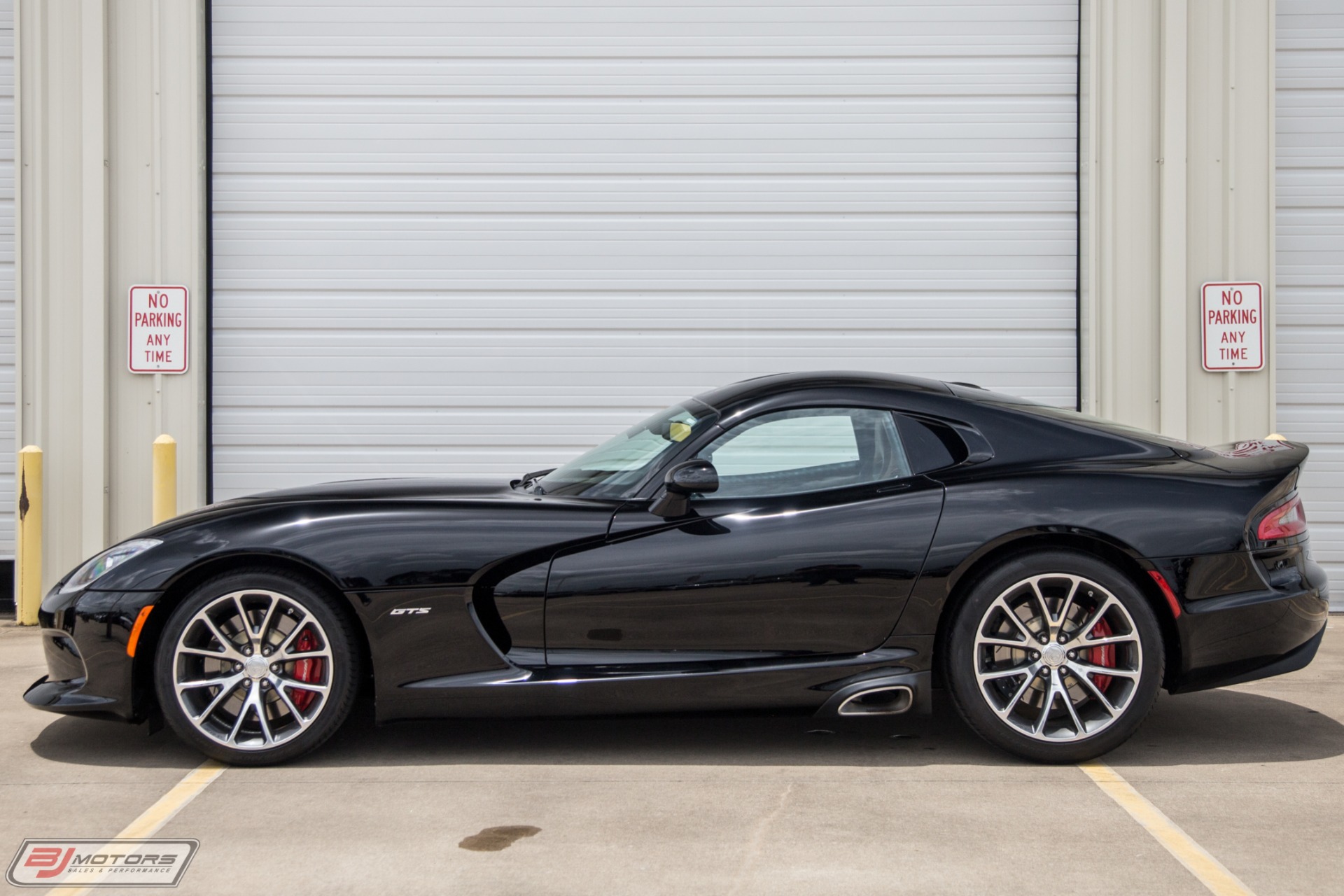 Used-2014-Dodge-Viper-GTS