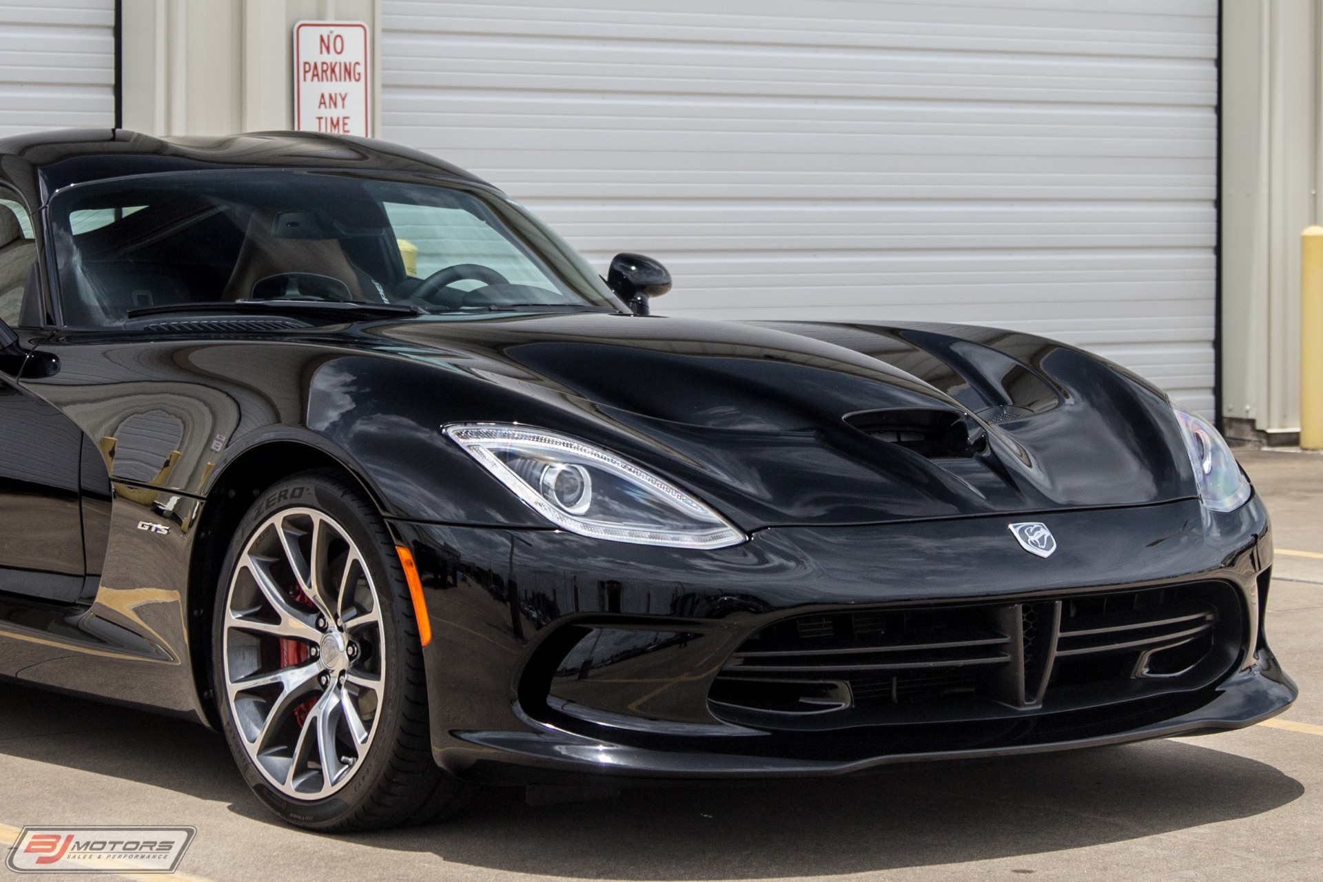 Used-2014-Dodge-Viper-GTS