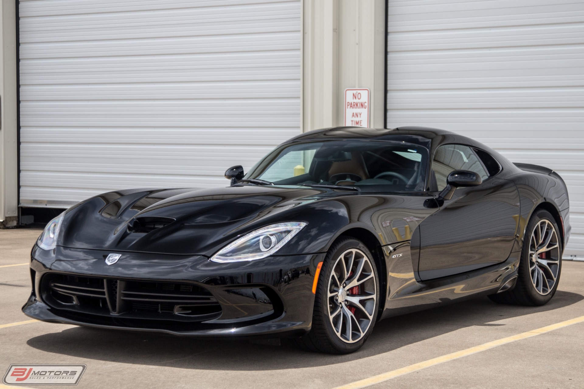 Used-2014-Dodge-Viper-GTS