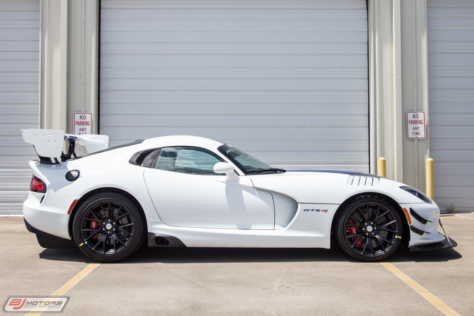 Used-2017-Dodge-Viper-GTS-R