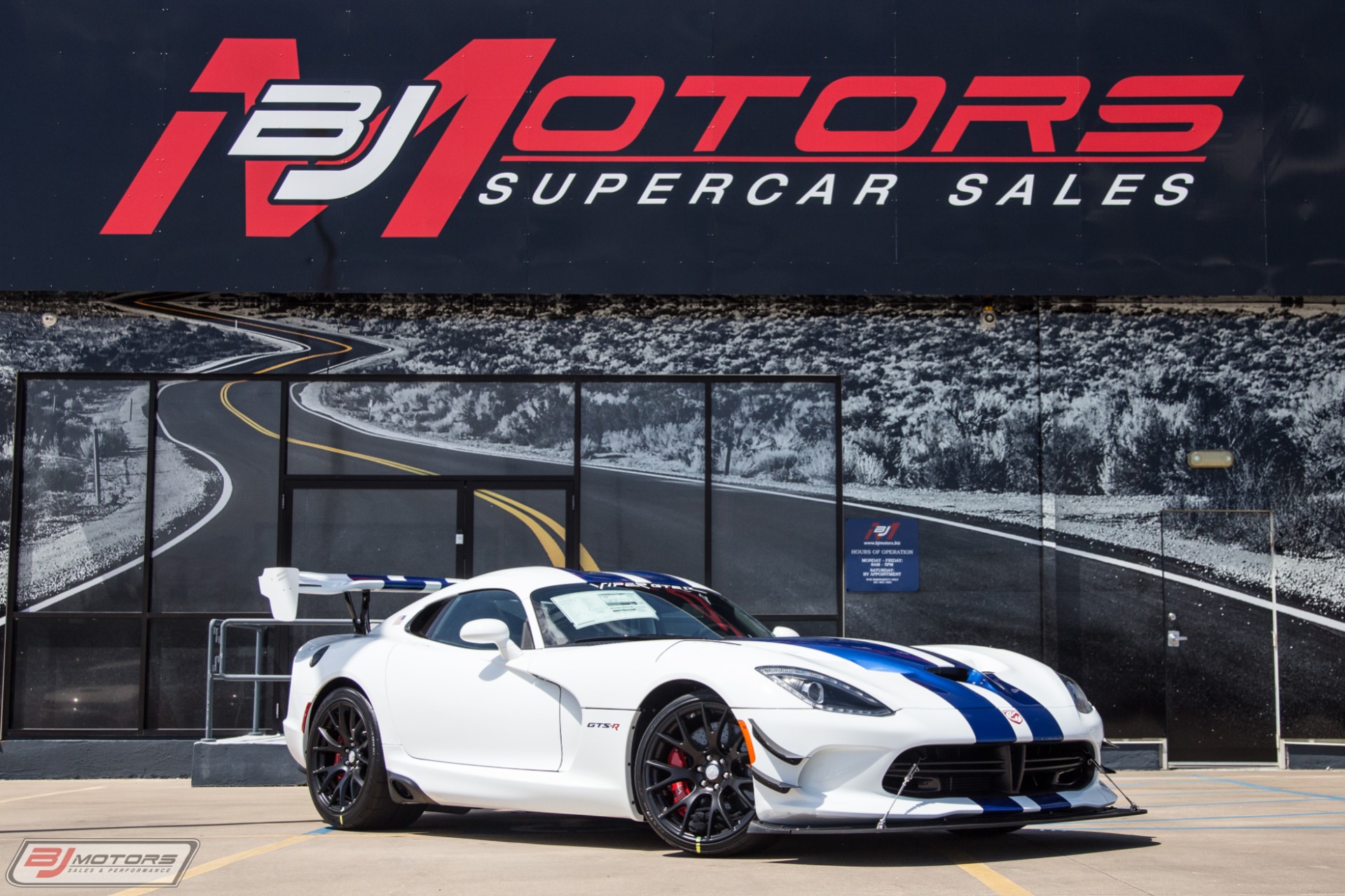 Used-2017-Dodge-Viper-GTS-R