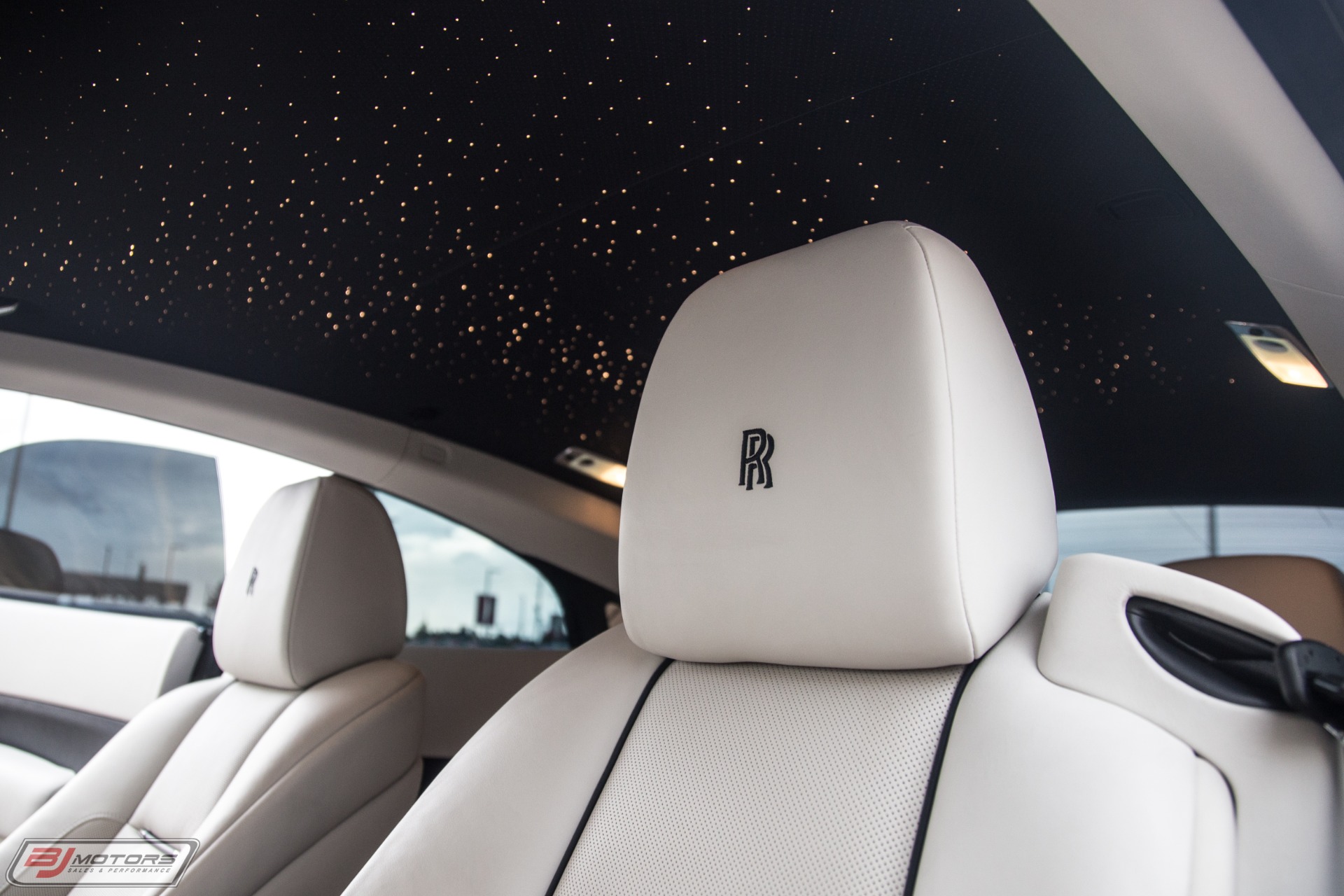 Used-2016-Rolls-Royce-Wraith-Starlight-Headliner