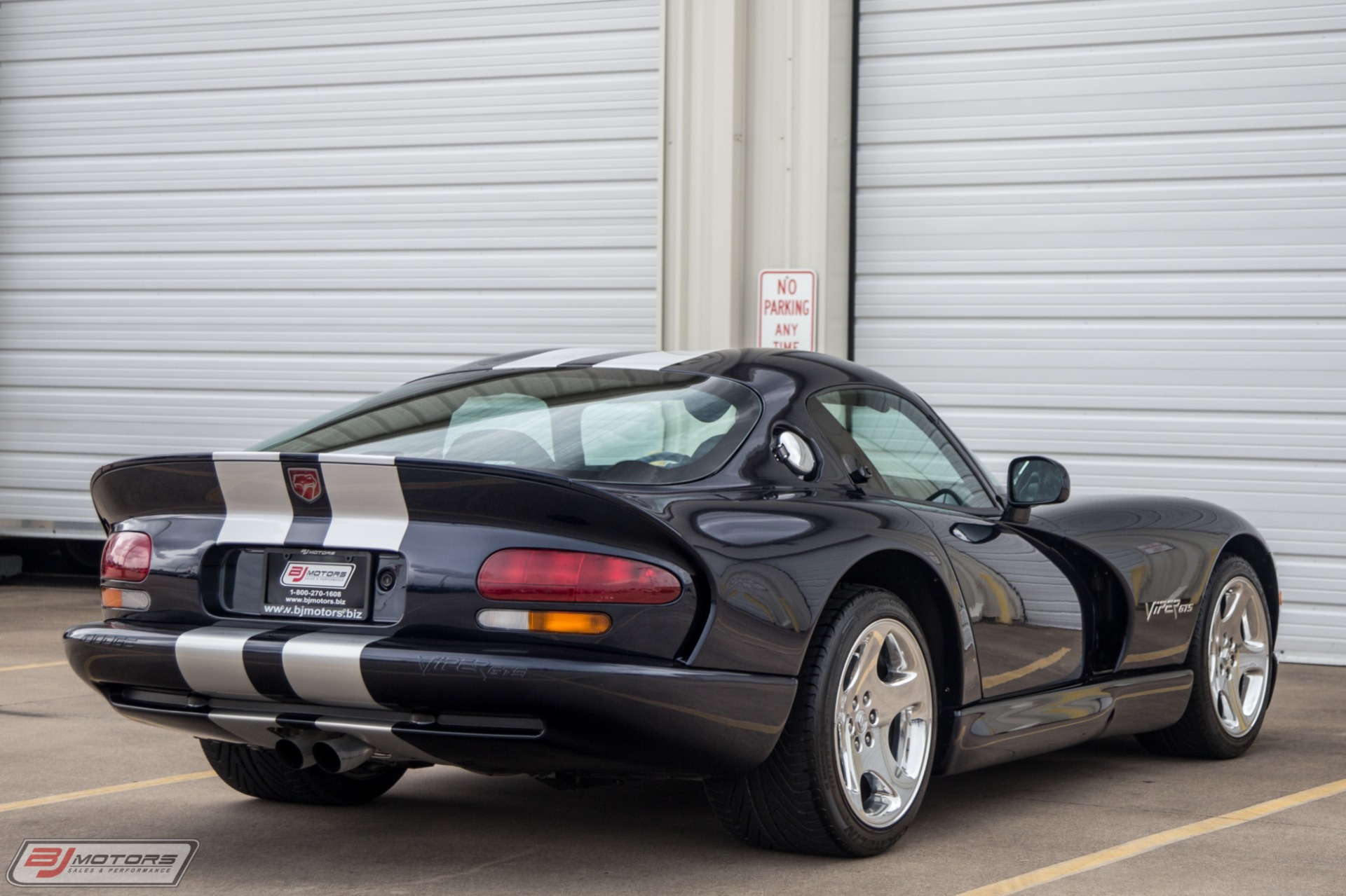 Used-2001-Dodge-Viper-GTS-with-356-Miles