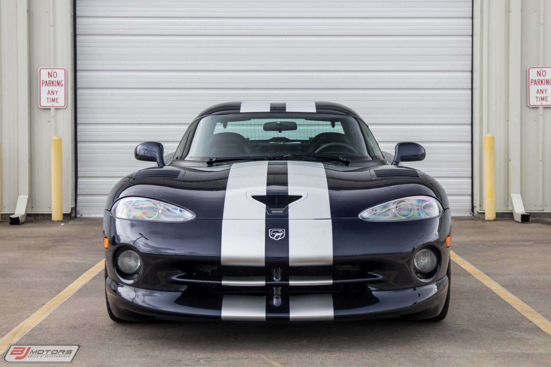 Used-2001-Dodge-Viper-GTS-with-356-Miles