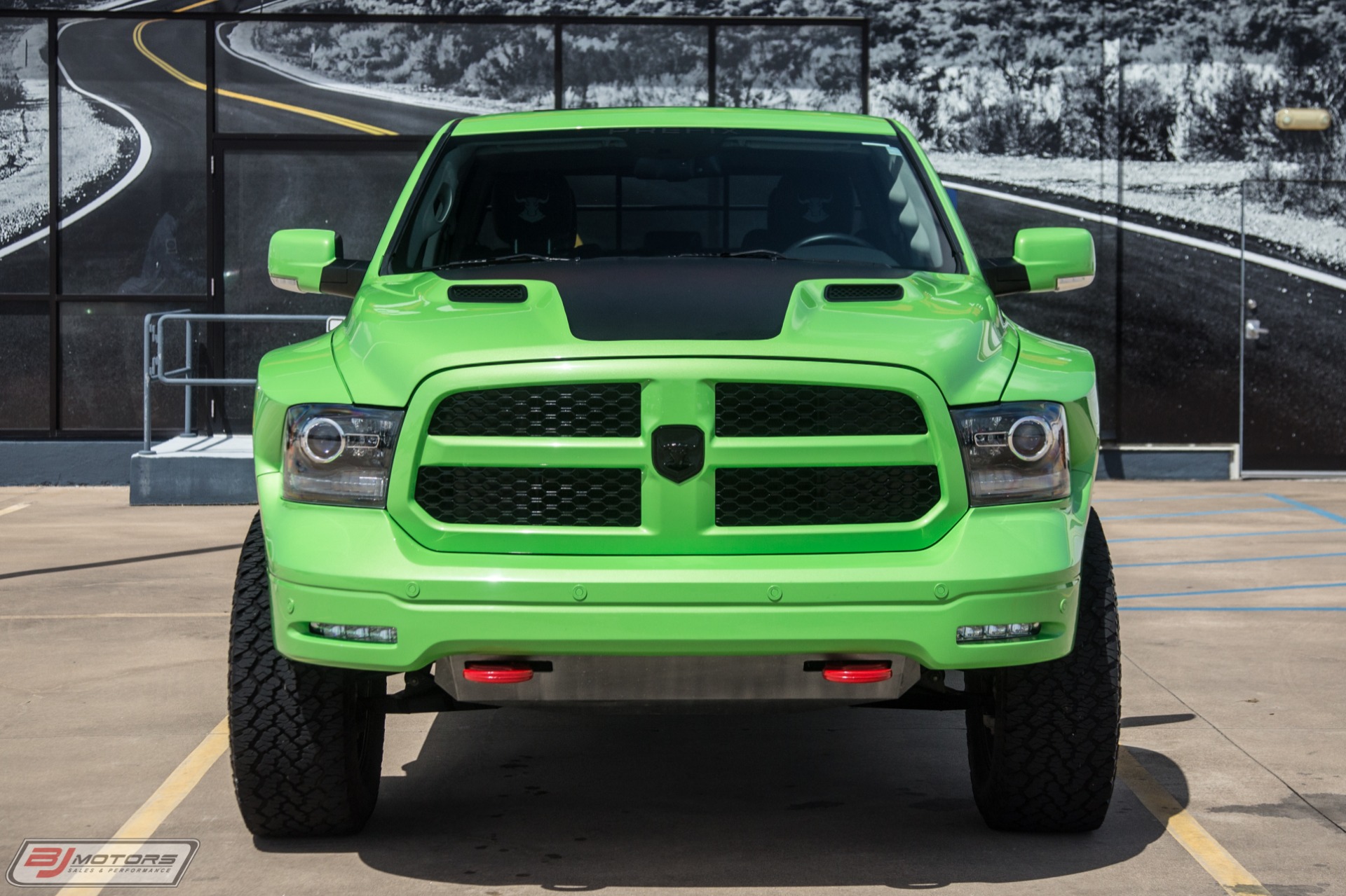 Used-2016-Dodge-Ram-1500-Minotaur