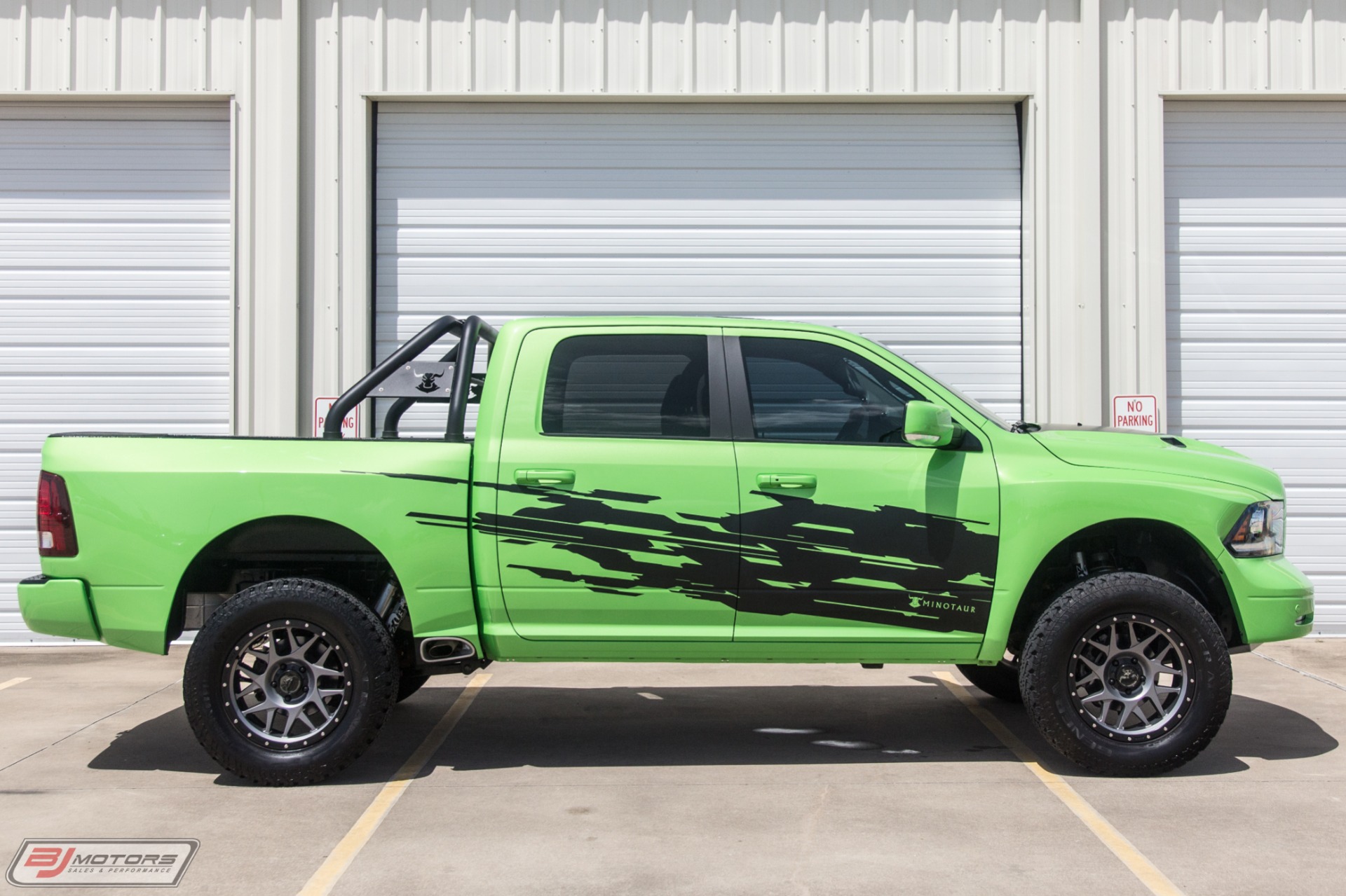 Used-2016-Dodge-Ram-1500-Minotaur