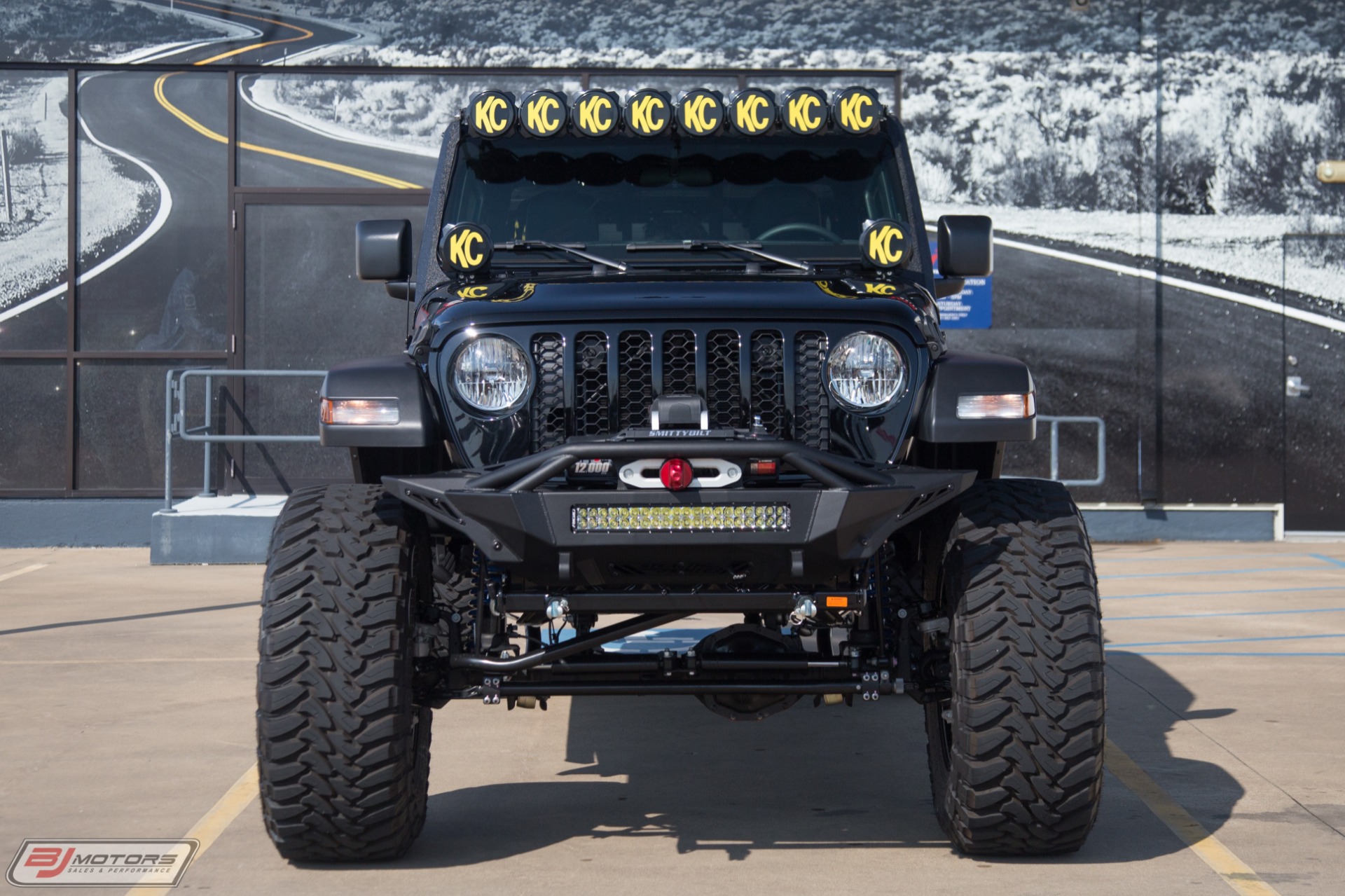 Used-2020-Jeep-Gladiator-Signature-Series