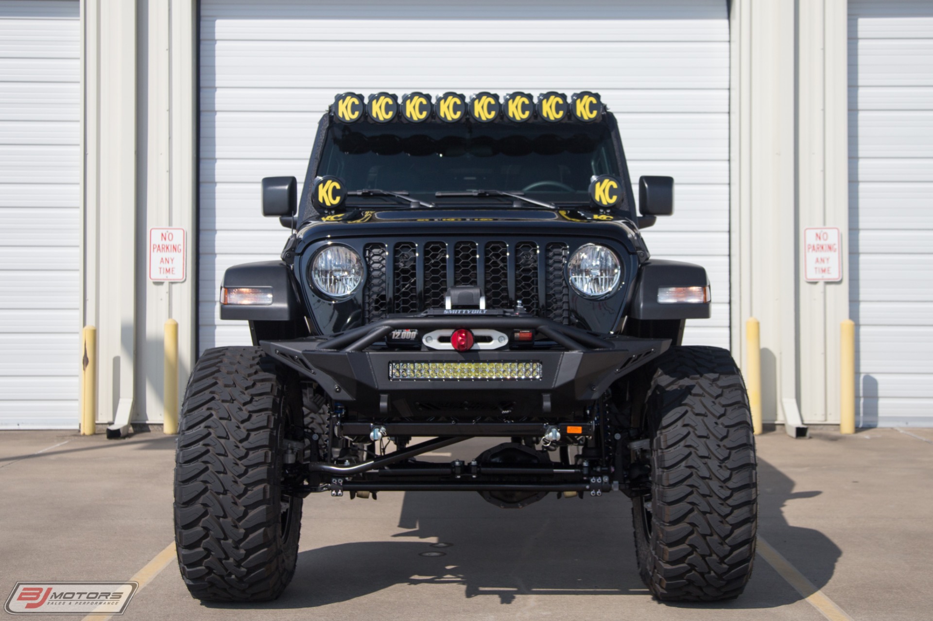 Used-2020-Jeep-Gladiator-Signature-Series