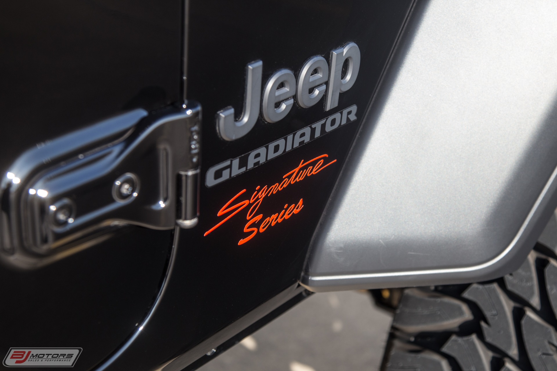 Used-2020-Jeep-Gladiator-Signature-Series