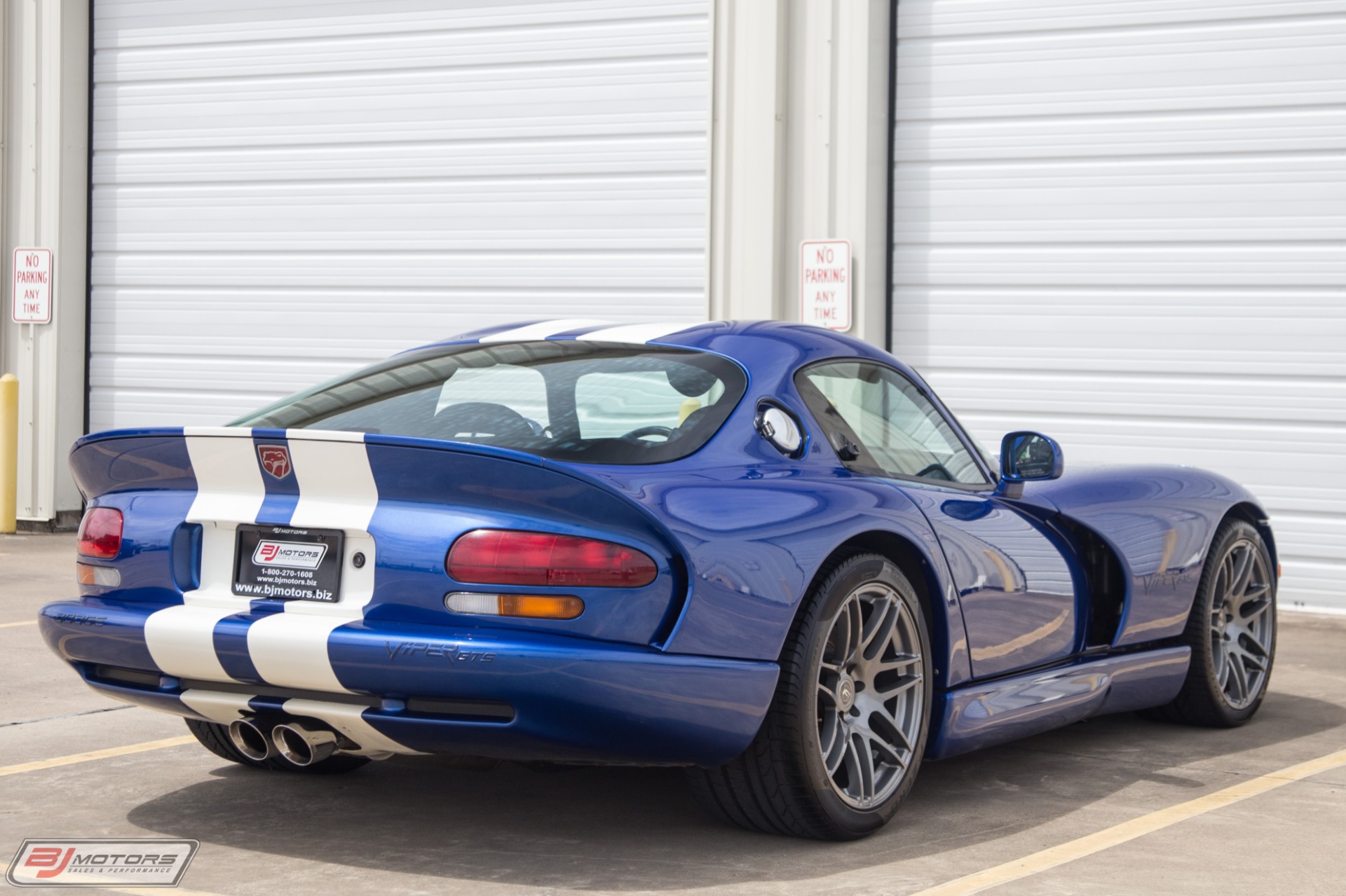 Used-1996-Dodge-Viper-GTS