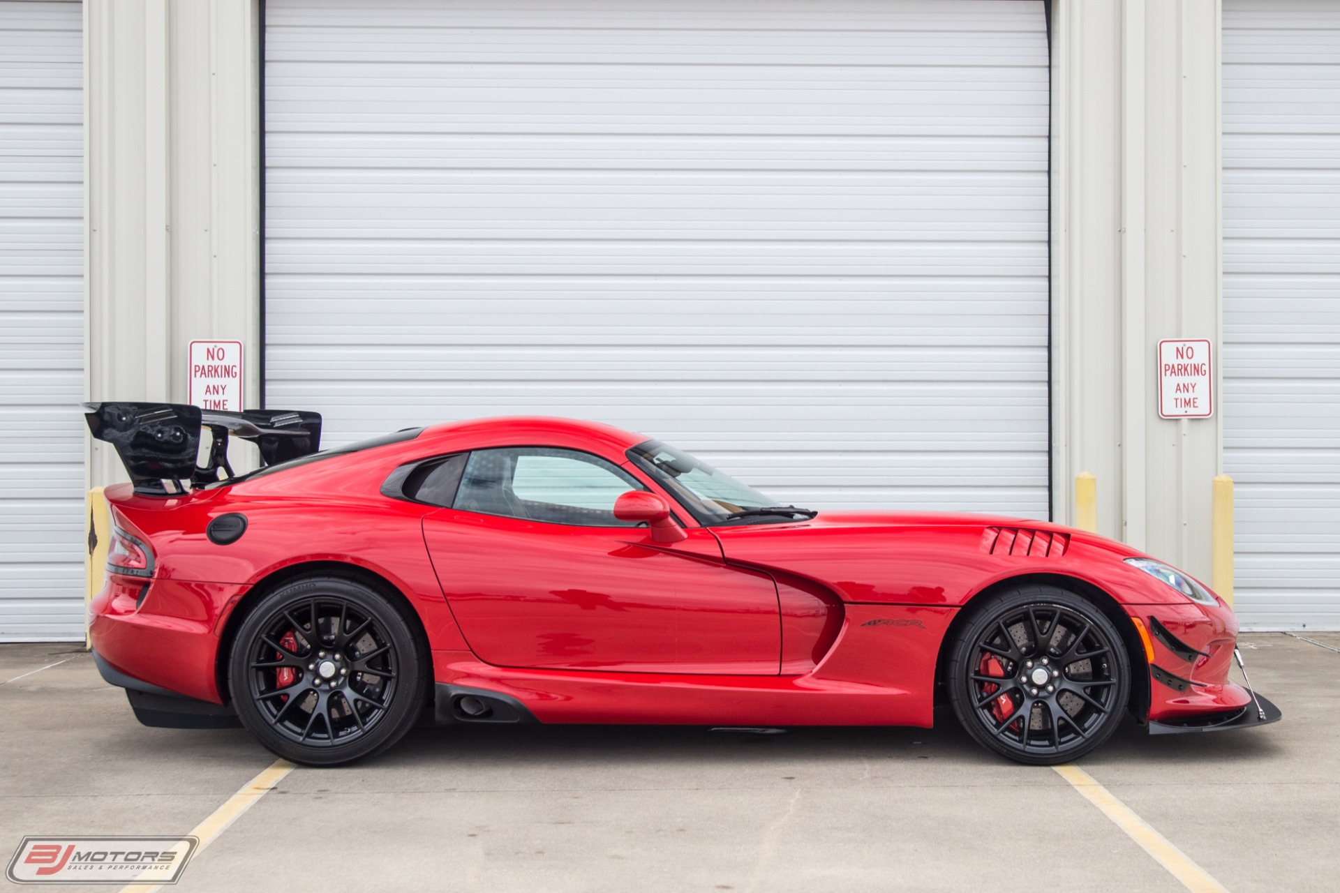 Used-2017-Dodge-Viper-ACR-Extreme