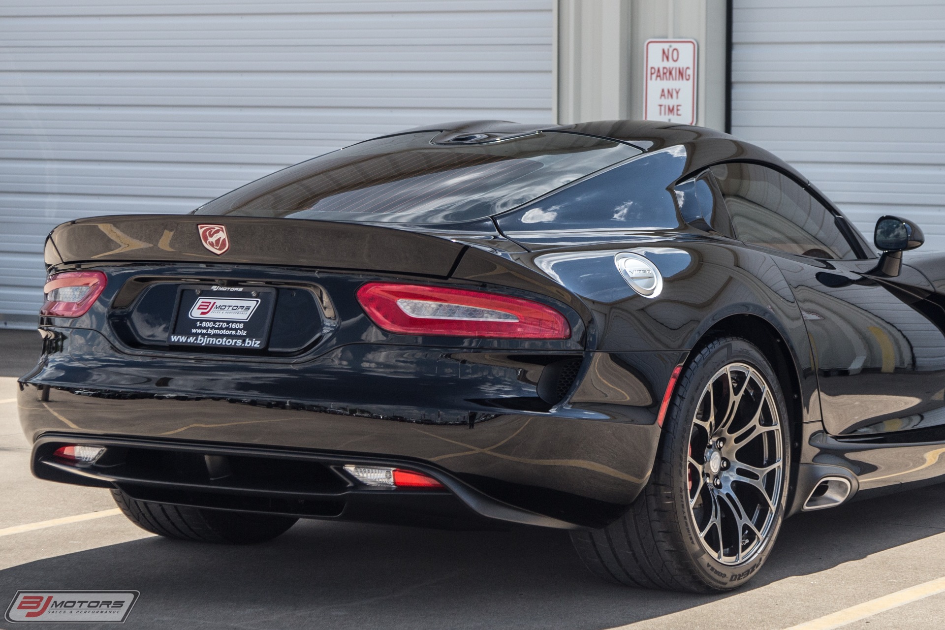 Used-2014-Dodge-Viper-GTS