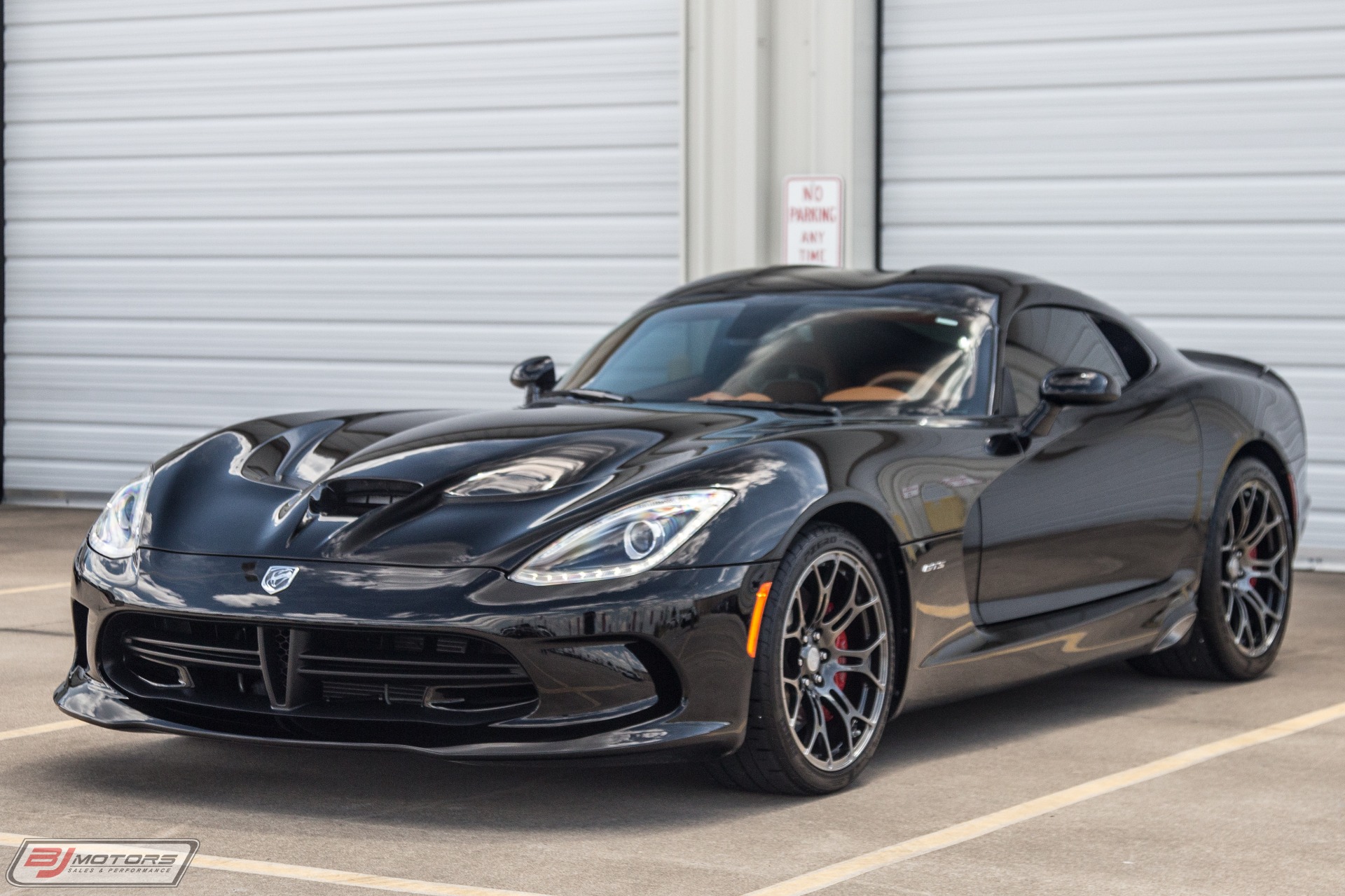 Used-2014-Dodge-Viper-GTS