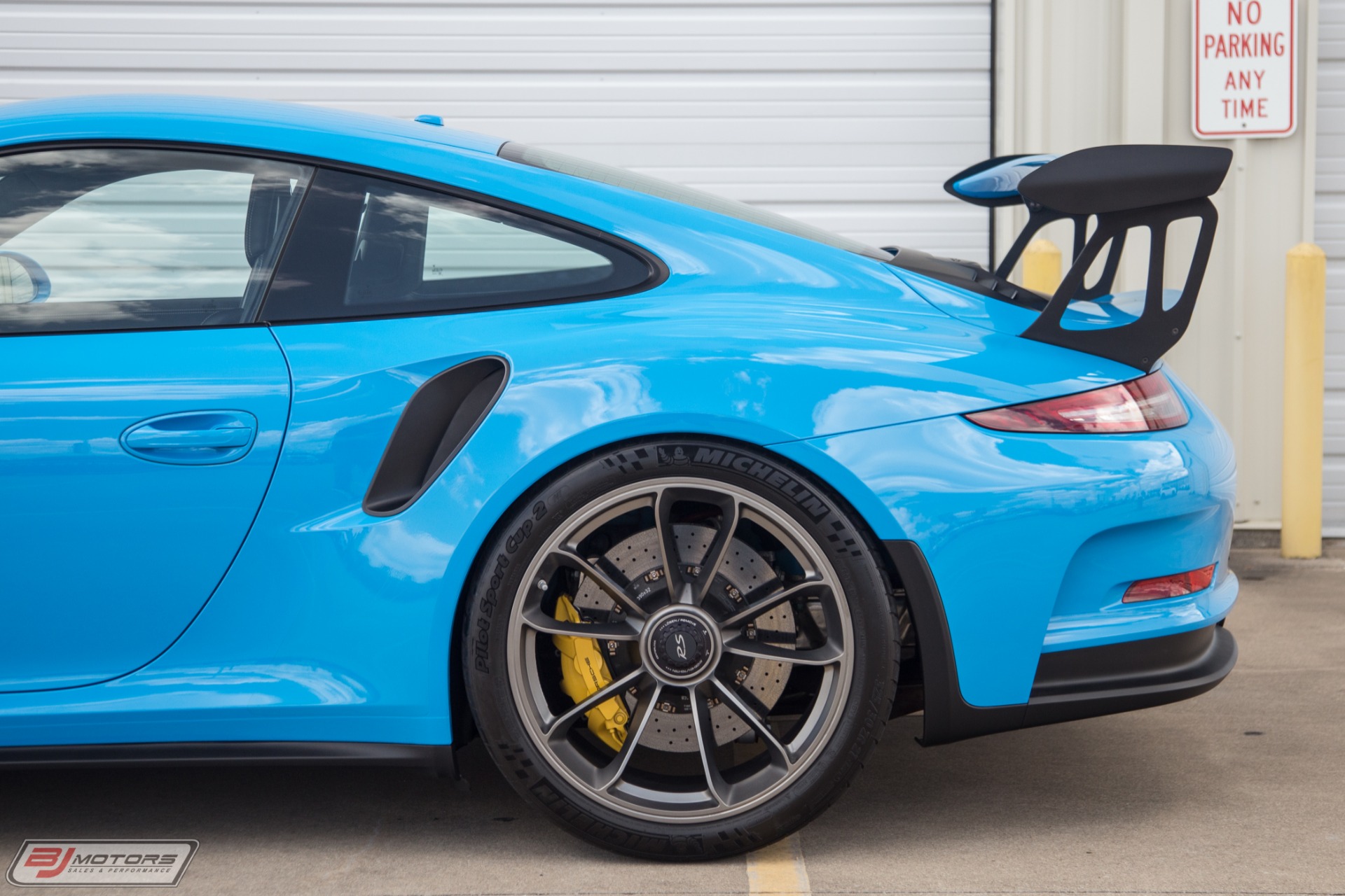 Used-2016-Porsche-911-GT3RS