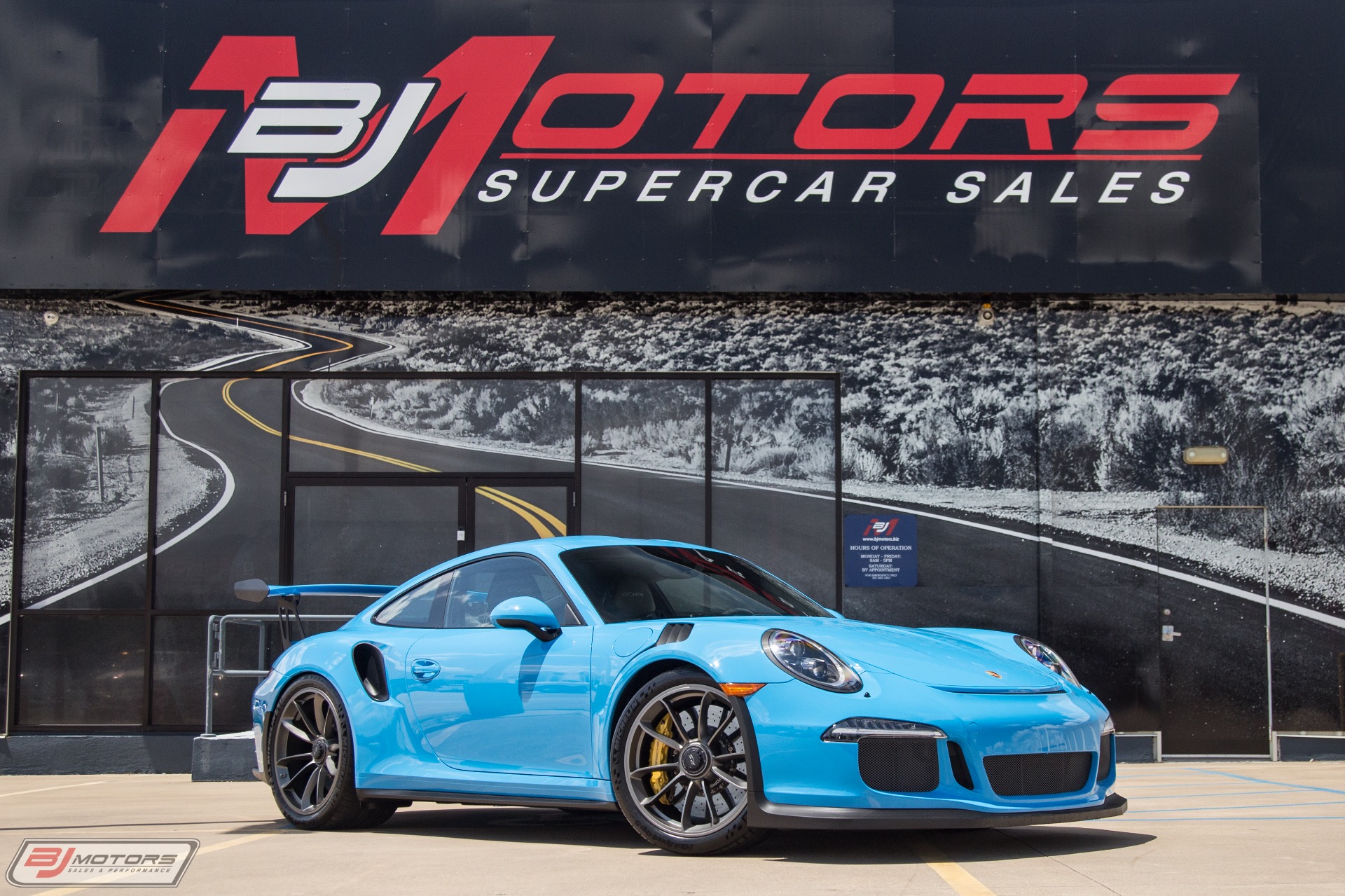 Used-2016-Porsche-911-GT3RS