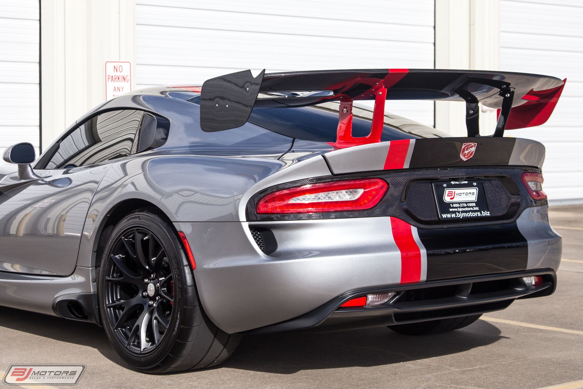 Used-2016-Dodge-Viper-ACR