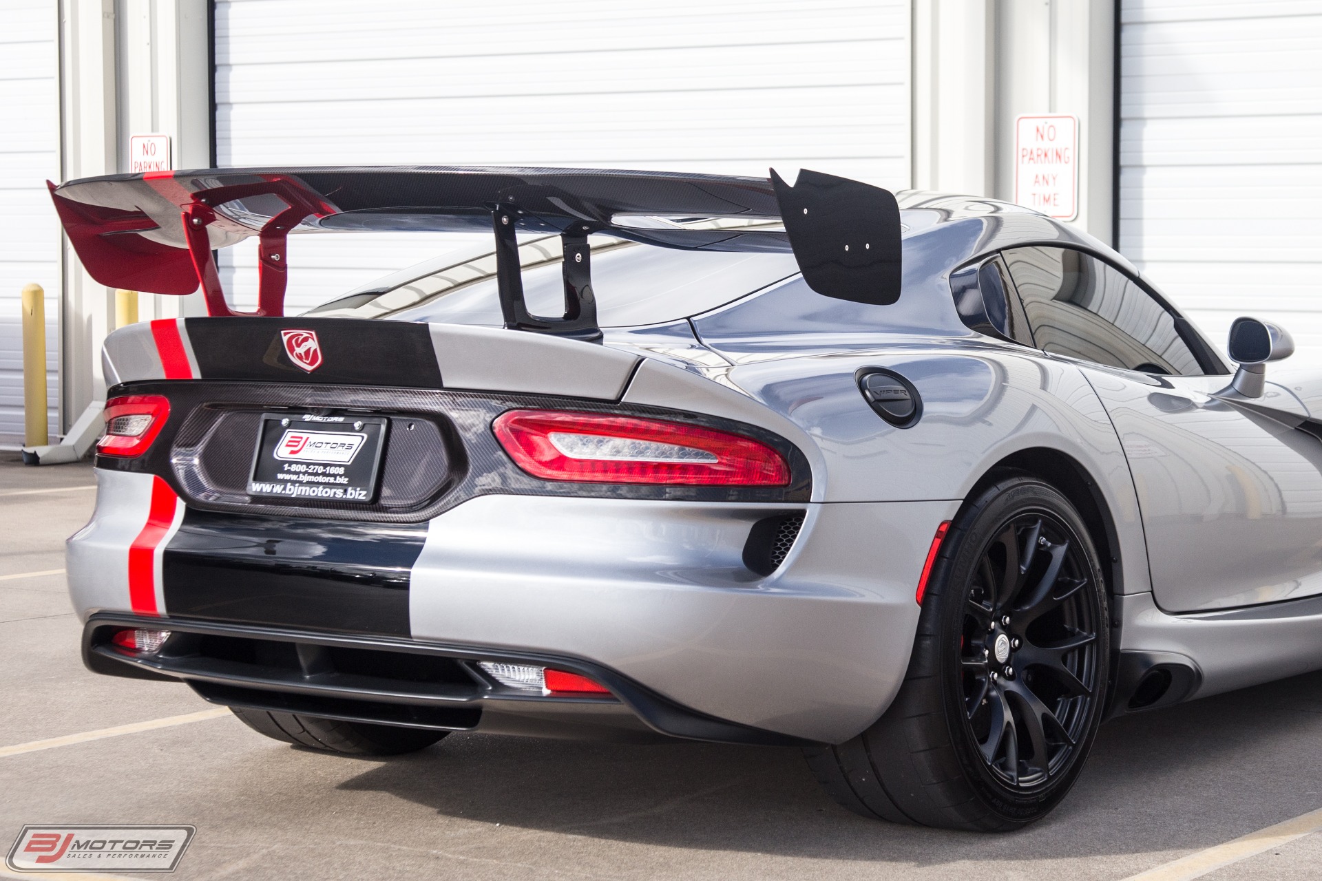 Used-2016-Dodge-Viper-ACR