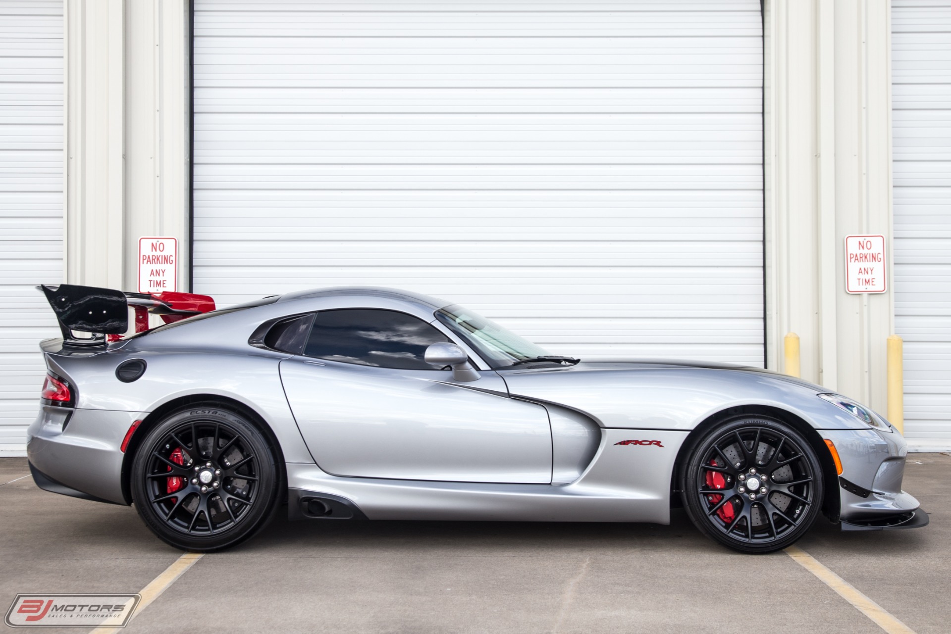 Used-2016-Dodge-Viper-ACR