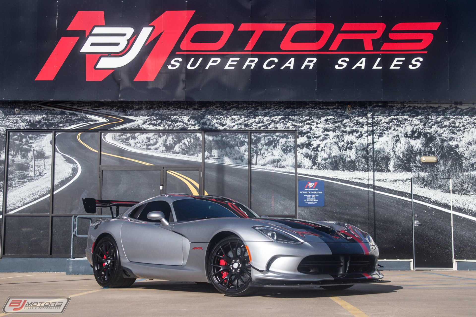 Used-2016-Dodge-Viper-ACR