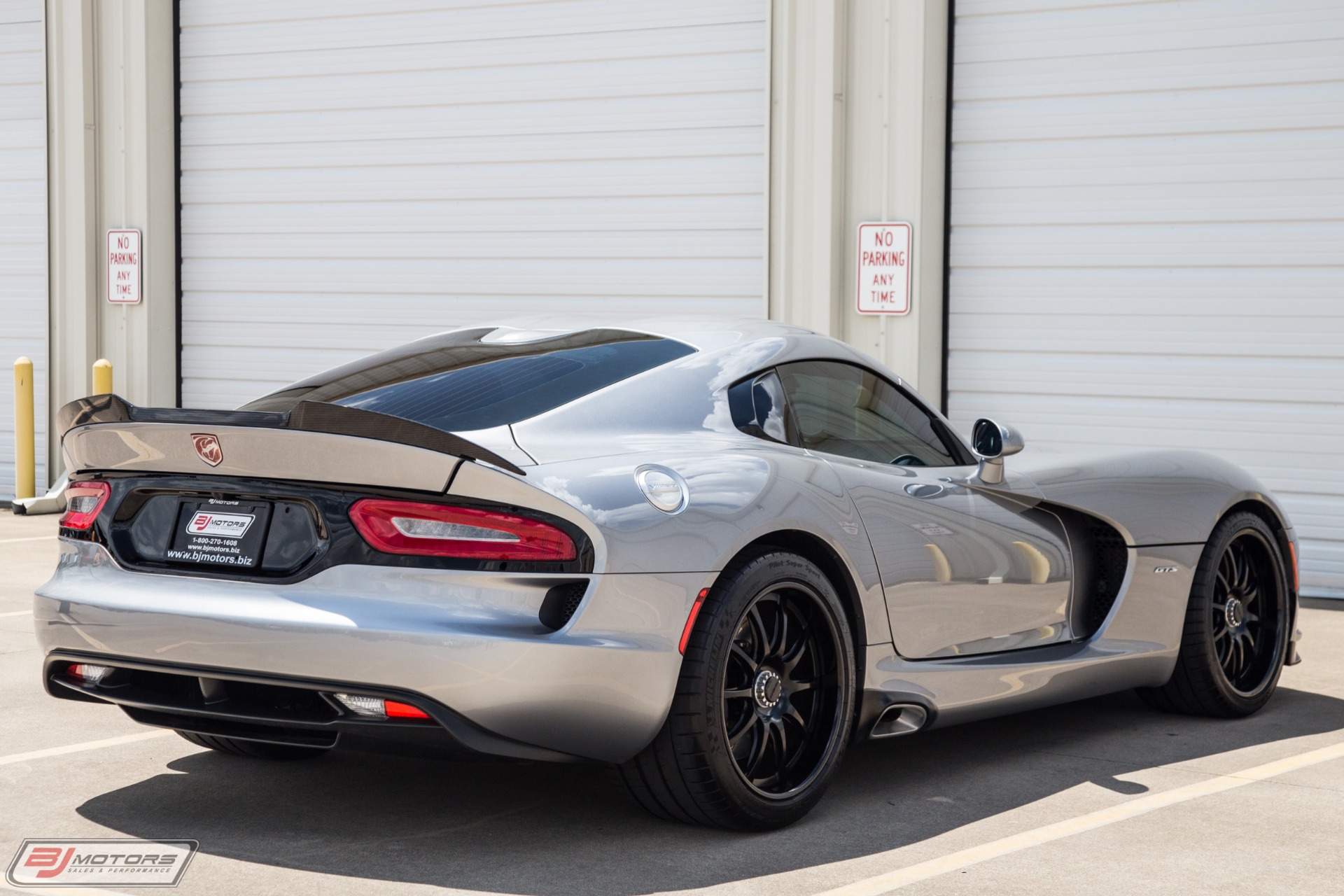 Used-2014-Dodge-SRT-Viper-GTS