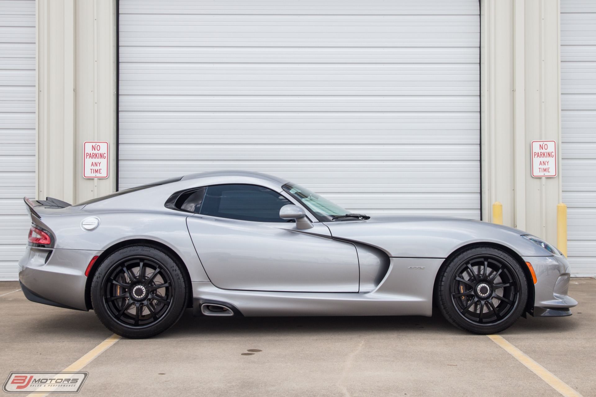 Used-2014-Dodge-SRT-Viper-GTS