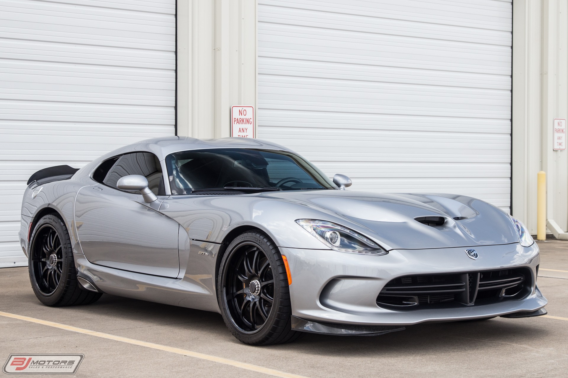 Used-2014-Dodge-SRT-Viper-GTS