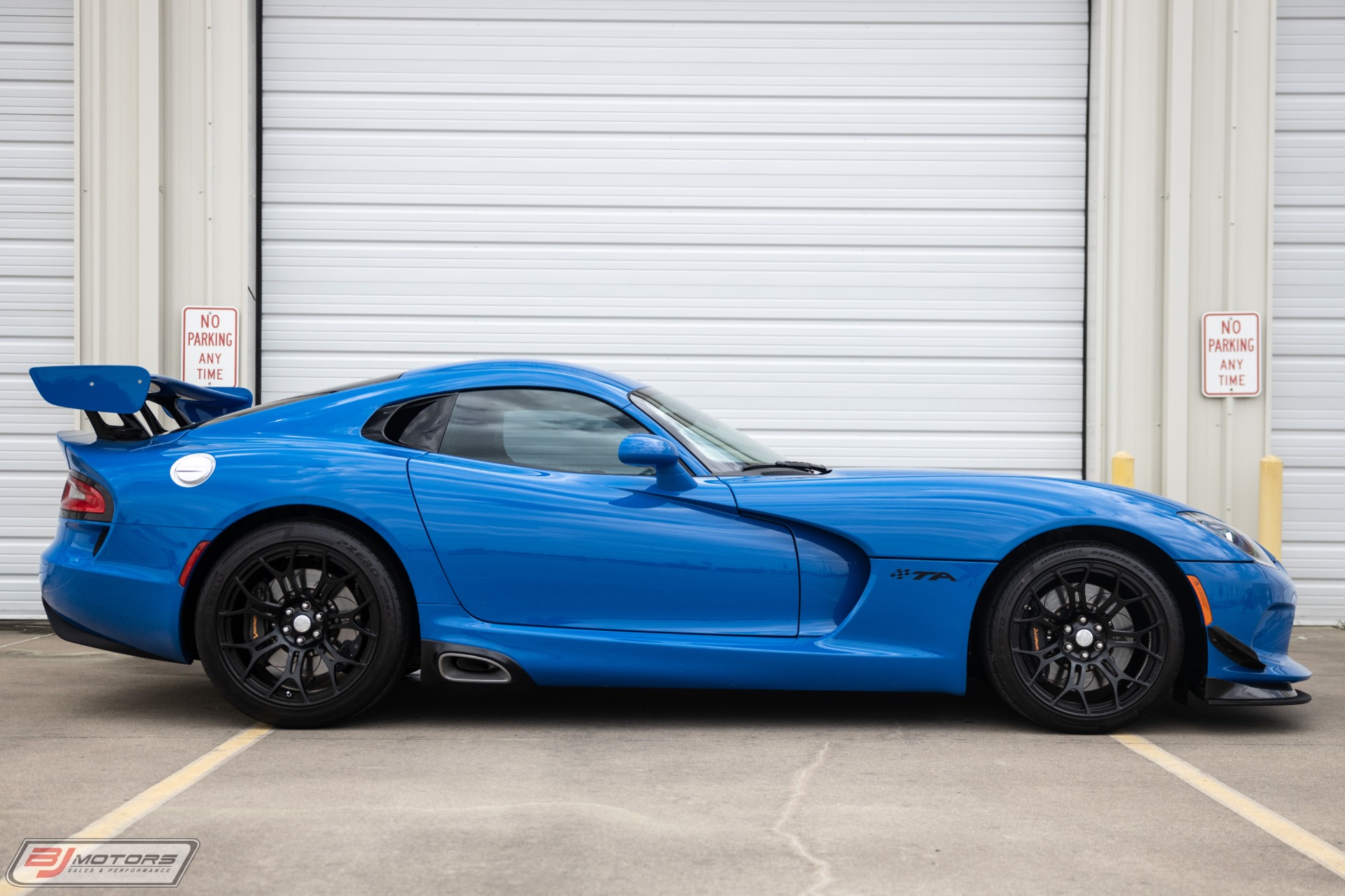 Used-2015-Dodge-Viper-TA-20