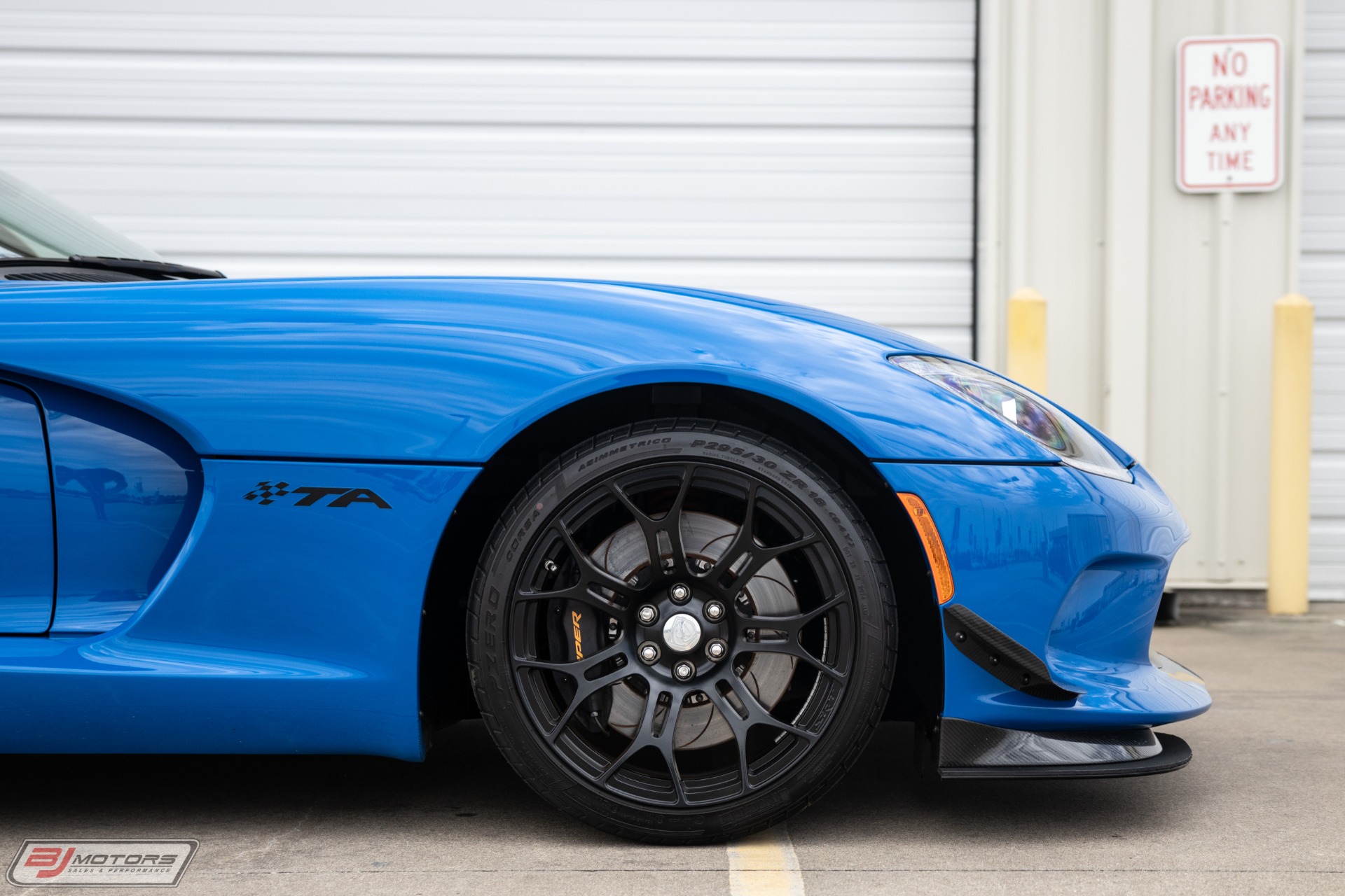 Used-2015-Dodge-Viper-TA-20