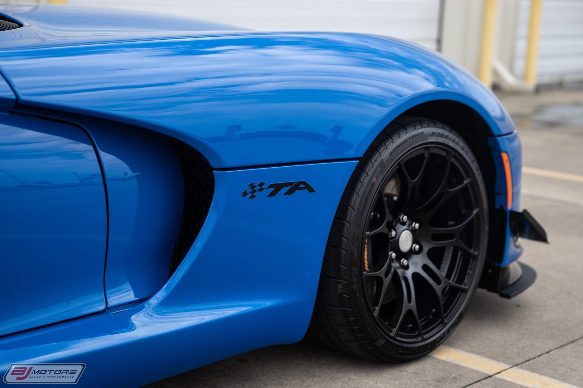 Used-2015-Dodge-Viper-TA-20