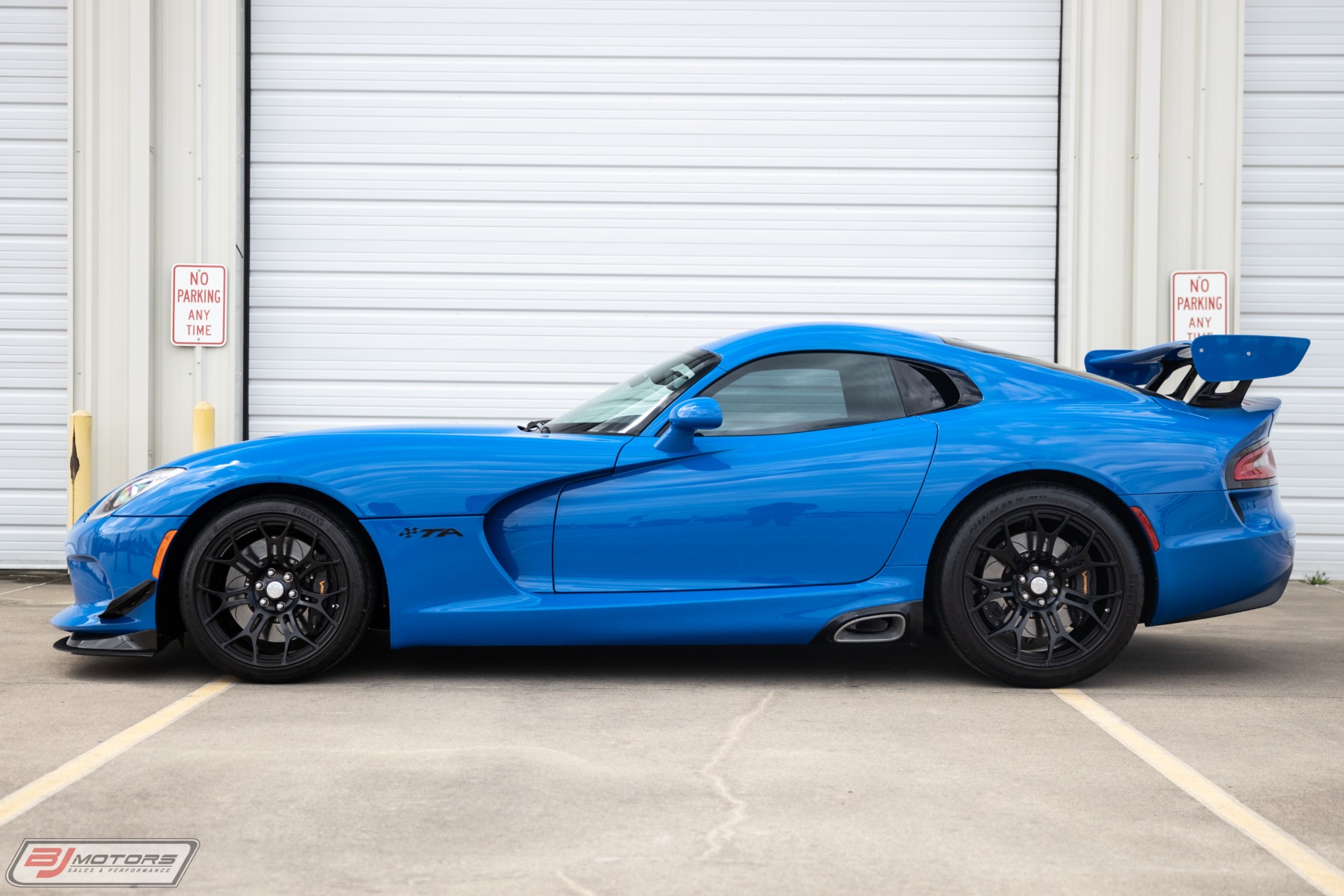 Used-2015-Dodge-Viper-TA-20